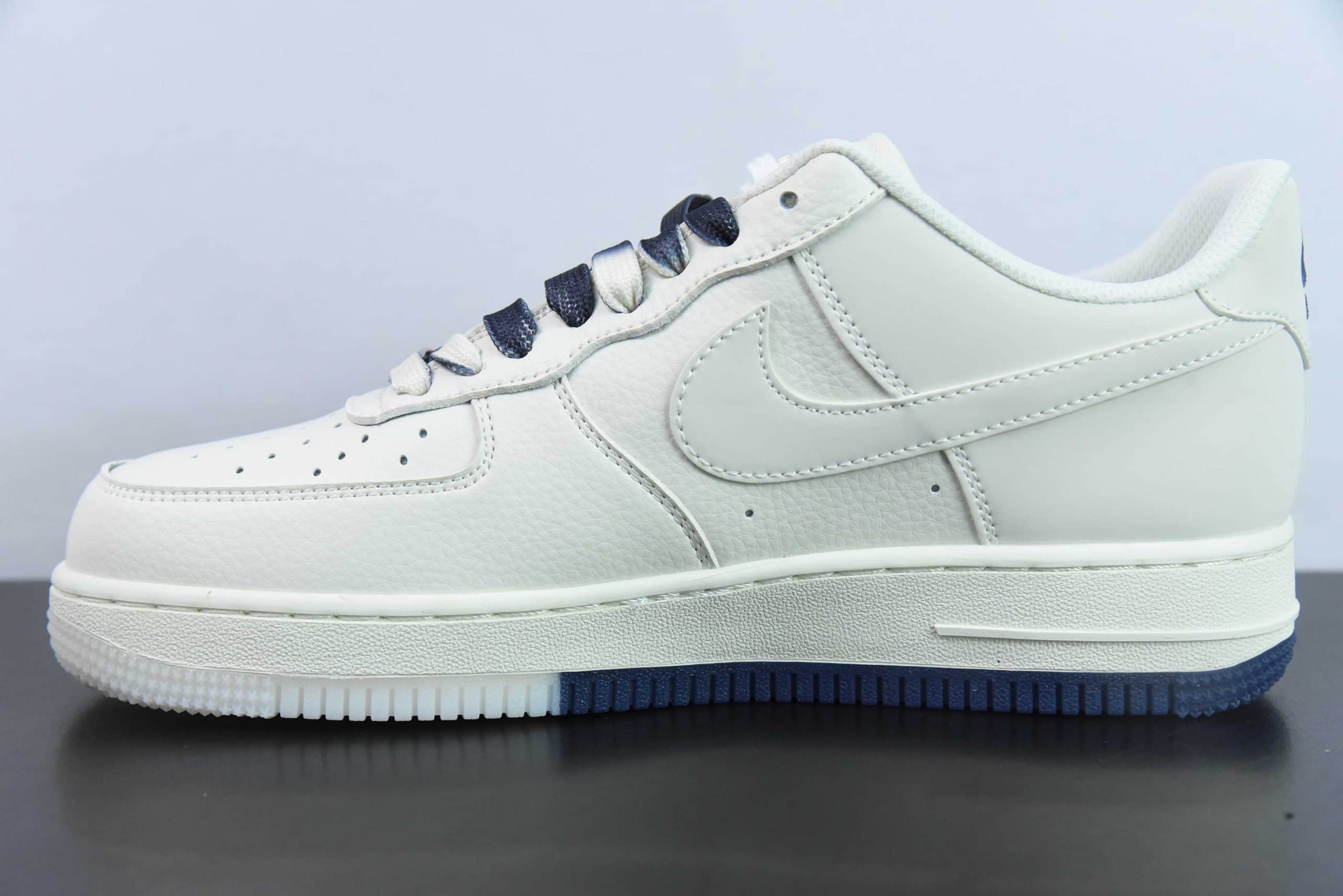 耐克Nike Air Force 1'07 Low Supreme联名白蓝双拼空军一号低帮休闲板鞋纯原版本 货号：XZ6188-001