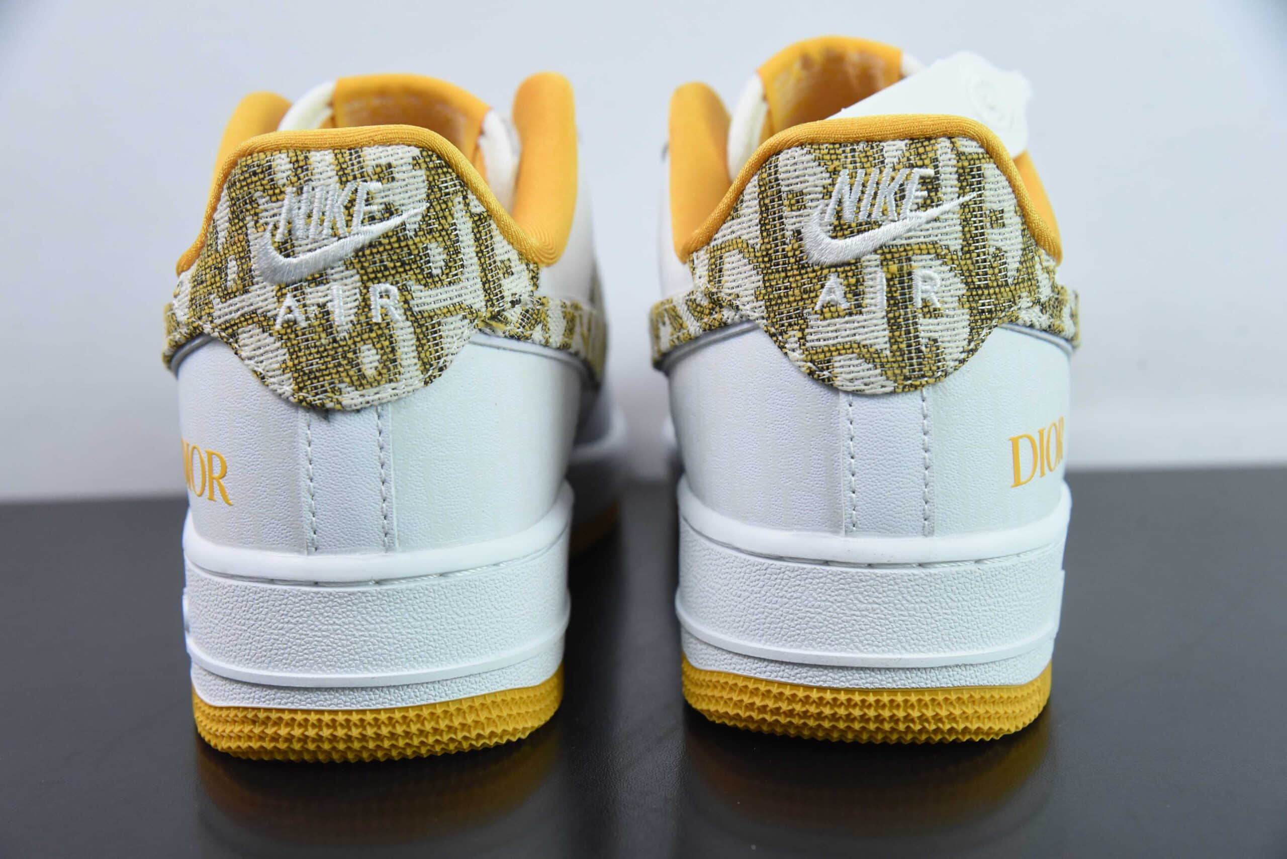 耐克NIke Air Force 1 '07 Low “迪奥联名黄暗夜行者”空军一号低帮休闲板鞋纯原版本 货号：DR6239-838 