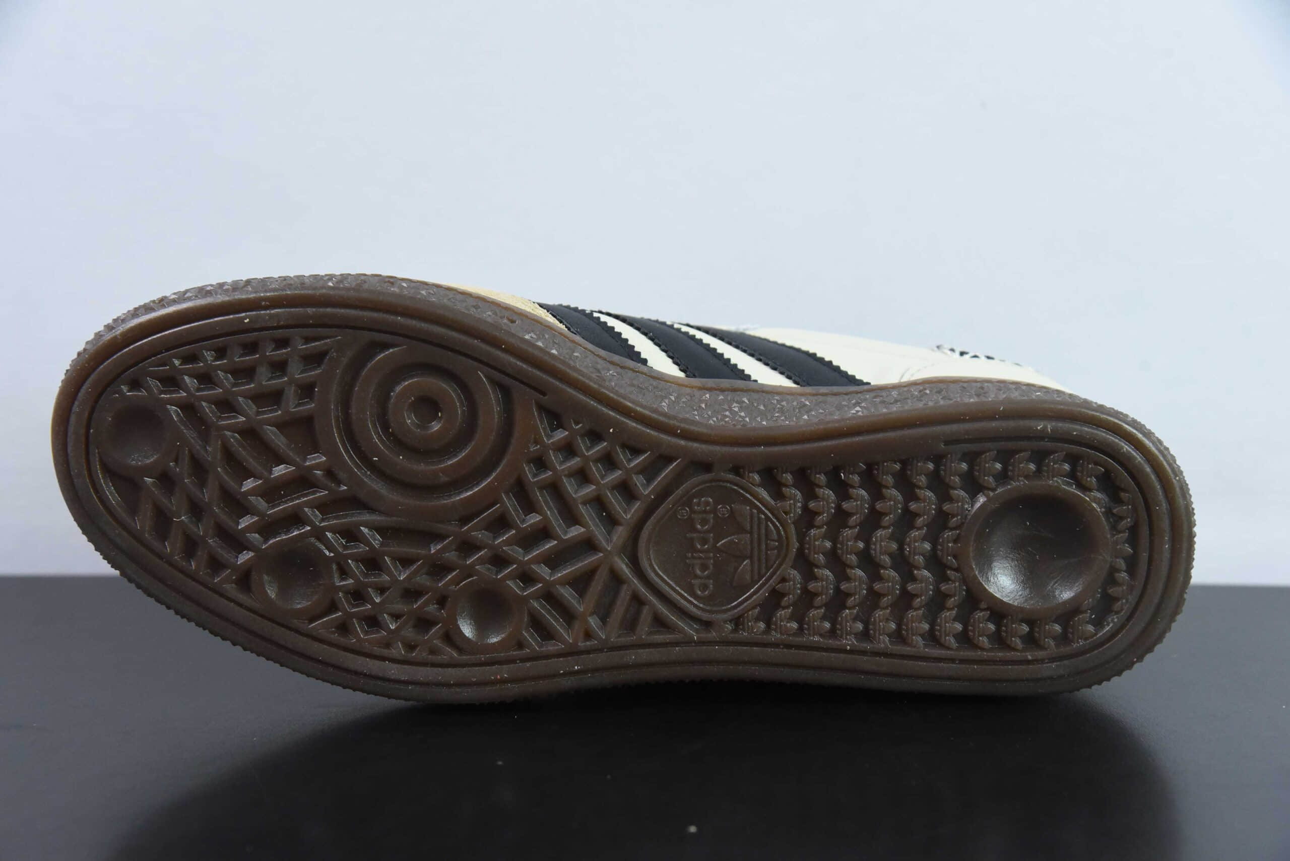 阿迪达斯Adidas Originals Handball Spezial ‘Wonder Beige’马克线手球运动员系列百搭休闲运动板鞋纯原版本 货号: IE3698