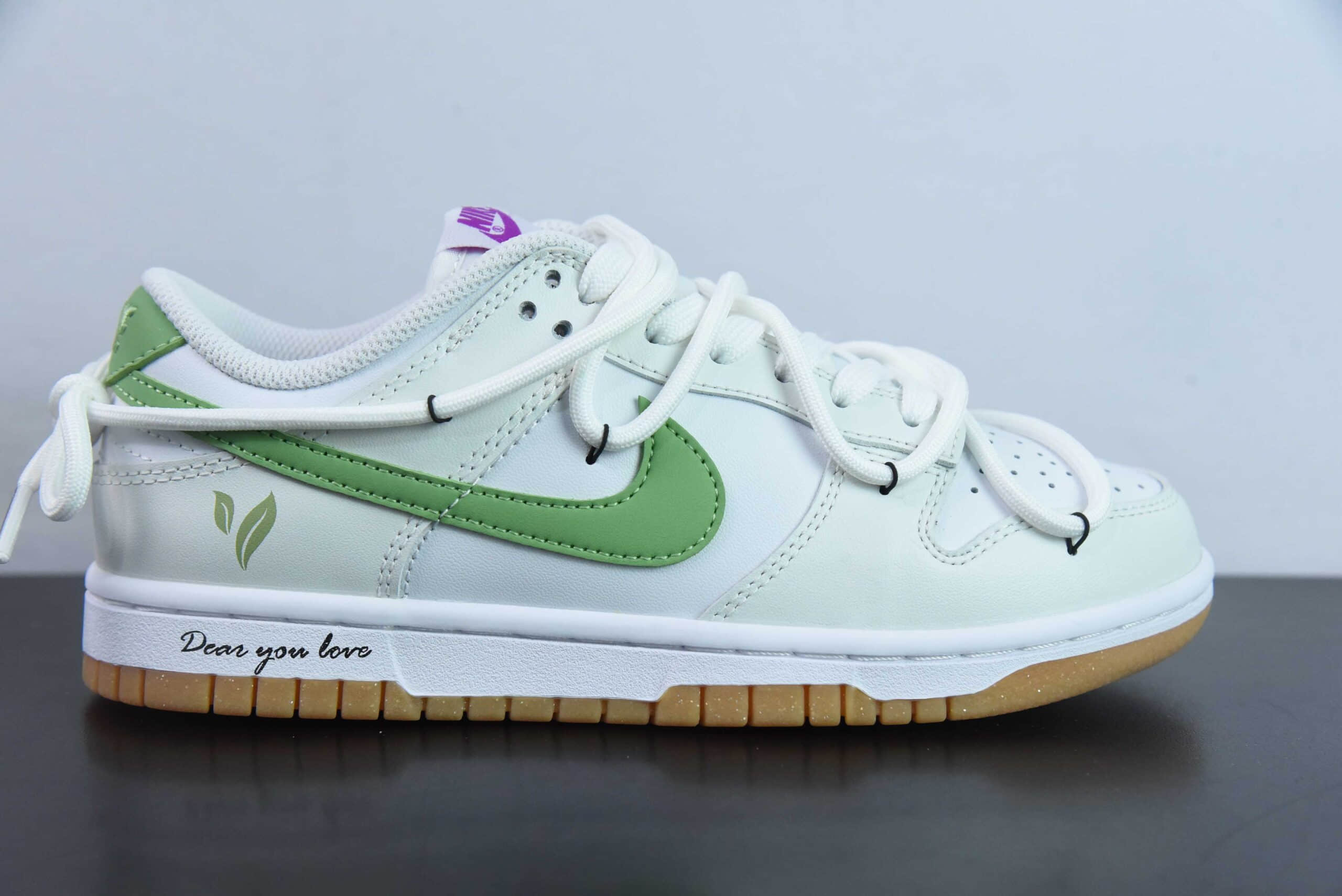 耐克Nike Dunk Low 春夏系列青提山茶白绿 SB低帮休闲板鞋纯原版本 货号：FD9922-151 