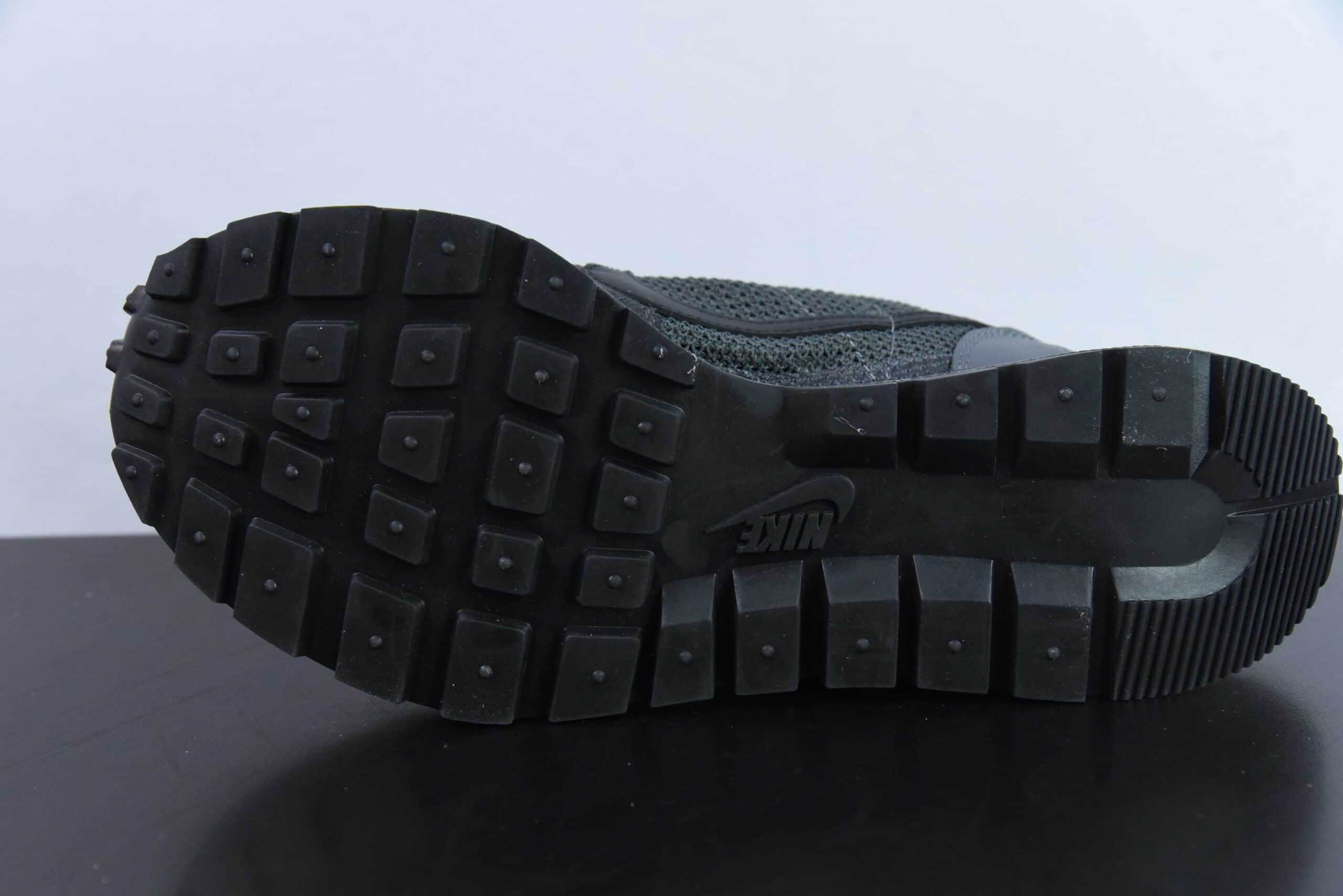 耐克Sacai x VaporWaffle 华夫三代3.0纯黑走秀重磅联名款休闲鞋纯原版本 货号：CV1363-105 
