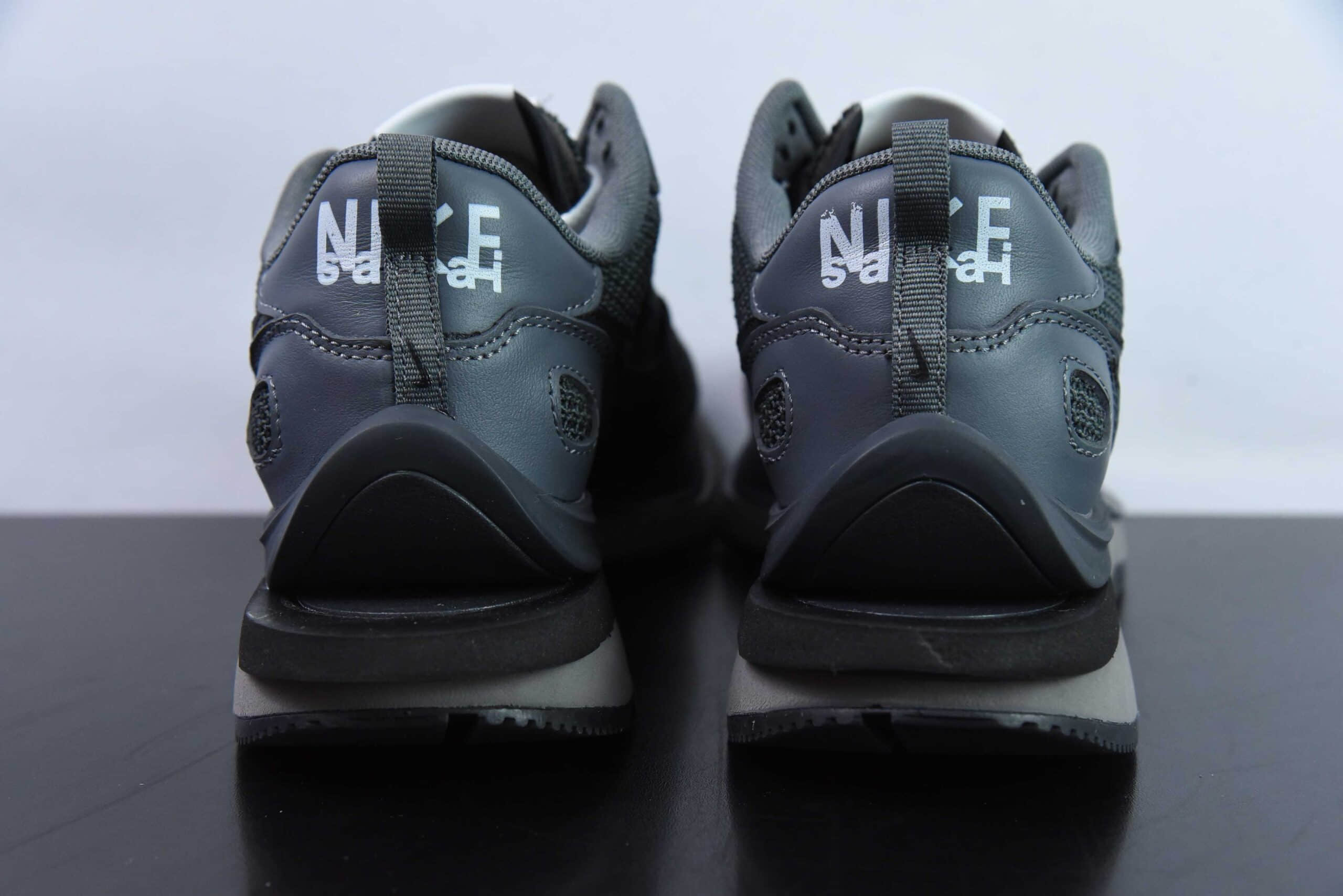 耐克Sacai x VaporWaffle 华夫三代3.0纯黑走秀重磅联名款休闲鞋纯原版本 货号：CV1363-105 