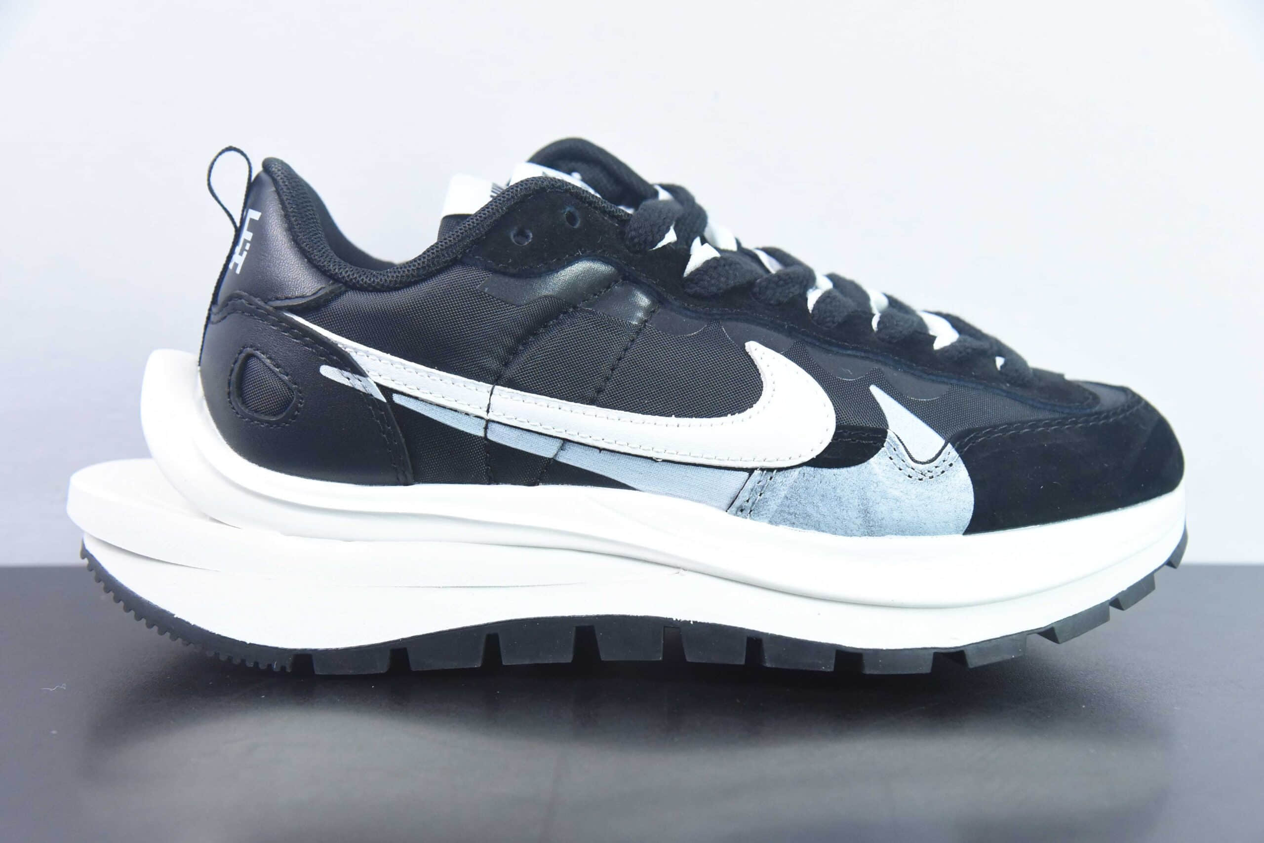 耐克Nike Sacai x VaporWaffle “Tour Yellow ”sacai 3.0黑白蓝重磅联名走秀款休闲鞋纯原版本 货号：DD1875-011