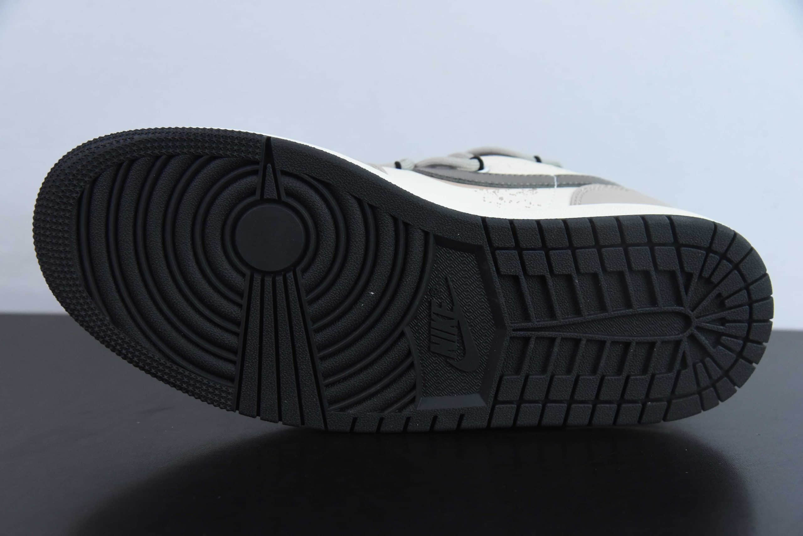 乔丹Air Jordan 1 Low AJ1乔1熊猫恶作剧街头涂鸦天使恶魔低帮篮球鞋纯原版本 货号：DQ8421-001 