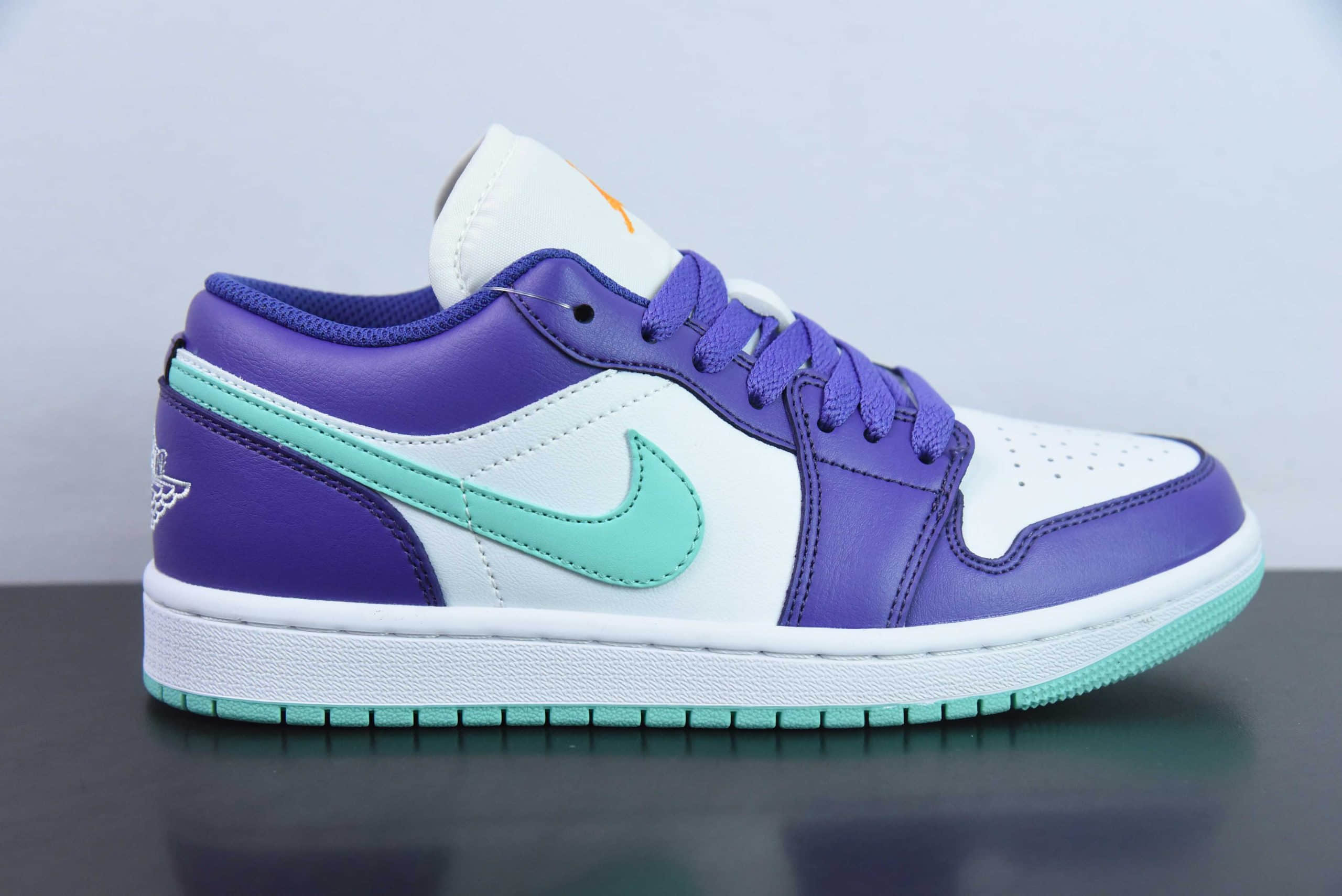 乔丹Air Jordan 1 Low AJ1 乔1夏洛特黄蜂低帮文化休闲板鞋纯原版本 货号：HJ9013-550 
