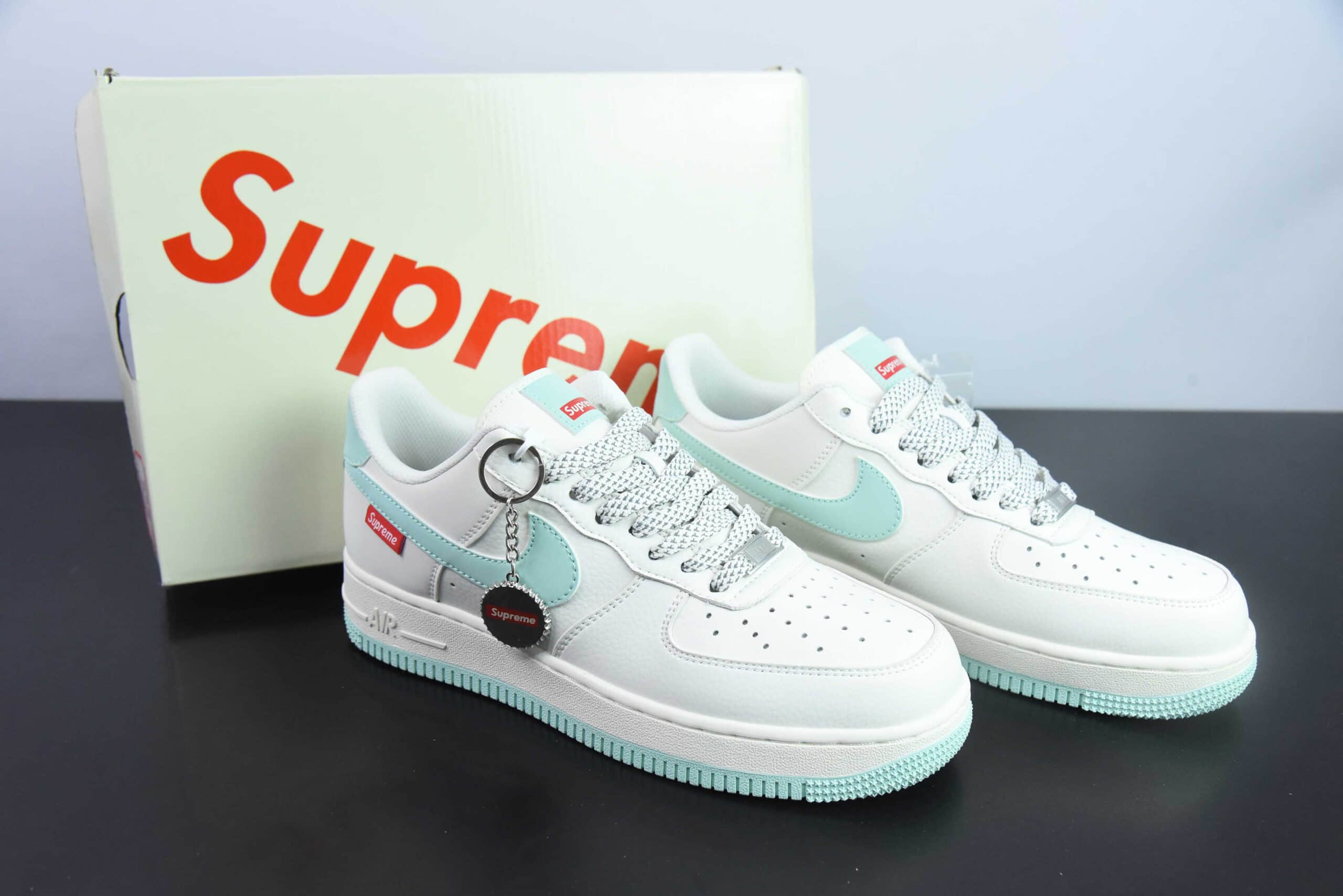 耐克Nike Air Force 1 Low 07 x Supreme联名白浅绿满天星空军一号低帮休闲板鞋纯原版本 货号：HD1968-023