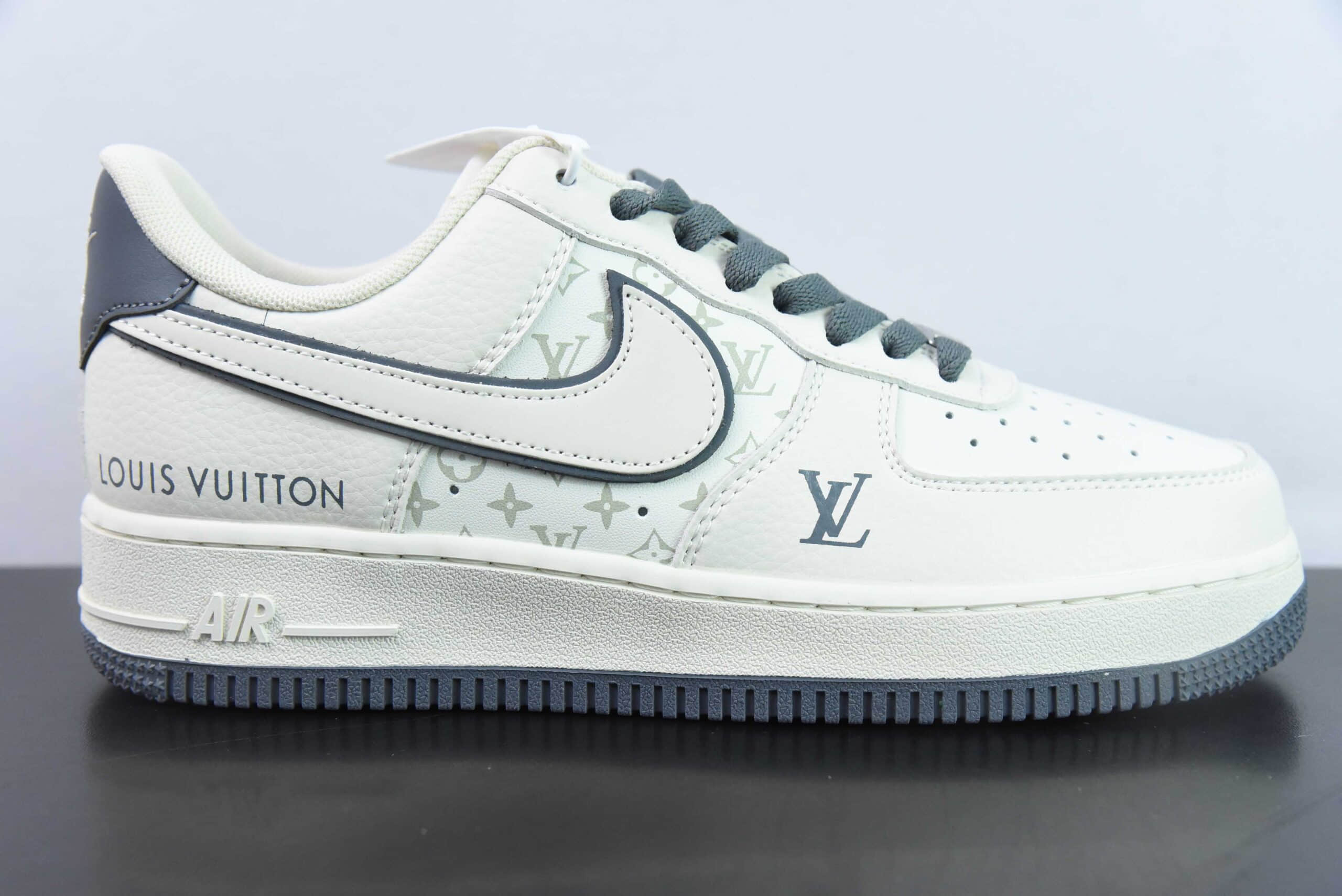 耐克NIke Air Force 1 '07 Low “LV联名米灰印花”空军一号低帮休闲板鞋纯原版本 货号:FB0788-200