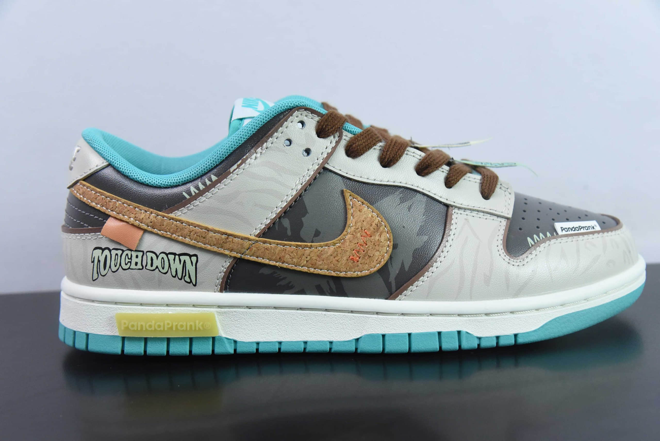 耐克Nike SB Dunk Low 熊猫恶作剧春行橄越褐绿SB低帮休闲滑板鞋纯原版本 货号：DV0833-101 