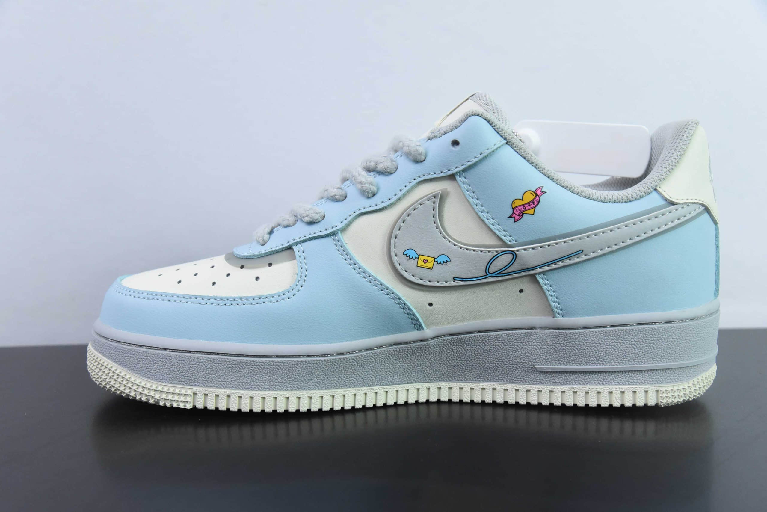 耐克Nike Air Force 1'07 Low Love Letter 七夕限定飞鸽情书空军一号低帮休闲板鞋纯原版本 货号：CJ0304-021