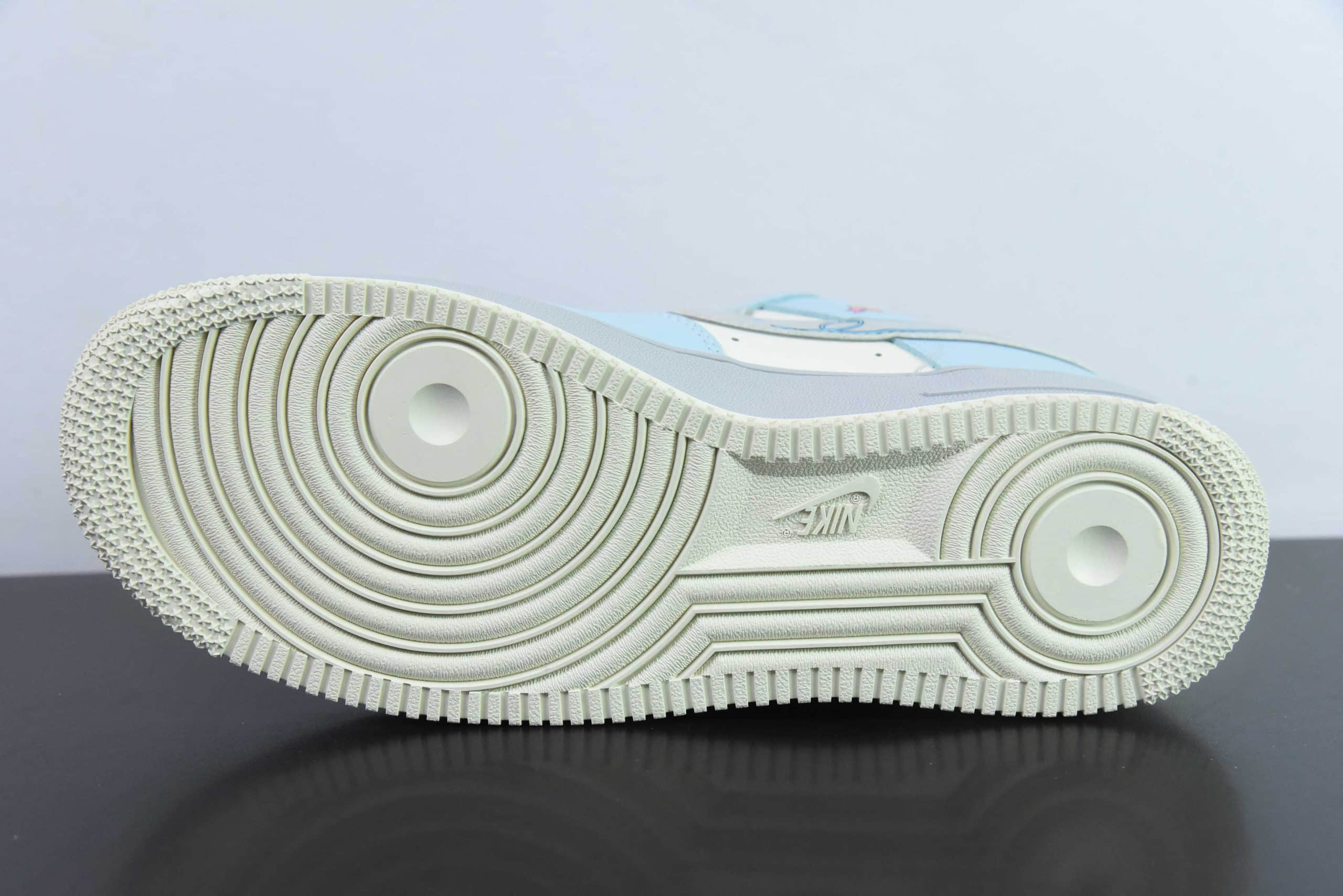 耐克Nike Air Force 1'07 Low Love Letter 七夕限定飞鸽情书空军一号低帮休闲板鞋纯原版本 货号：CJ0304-021