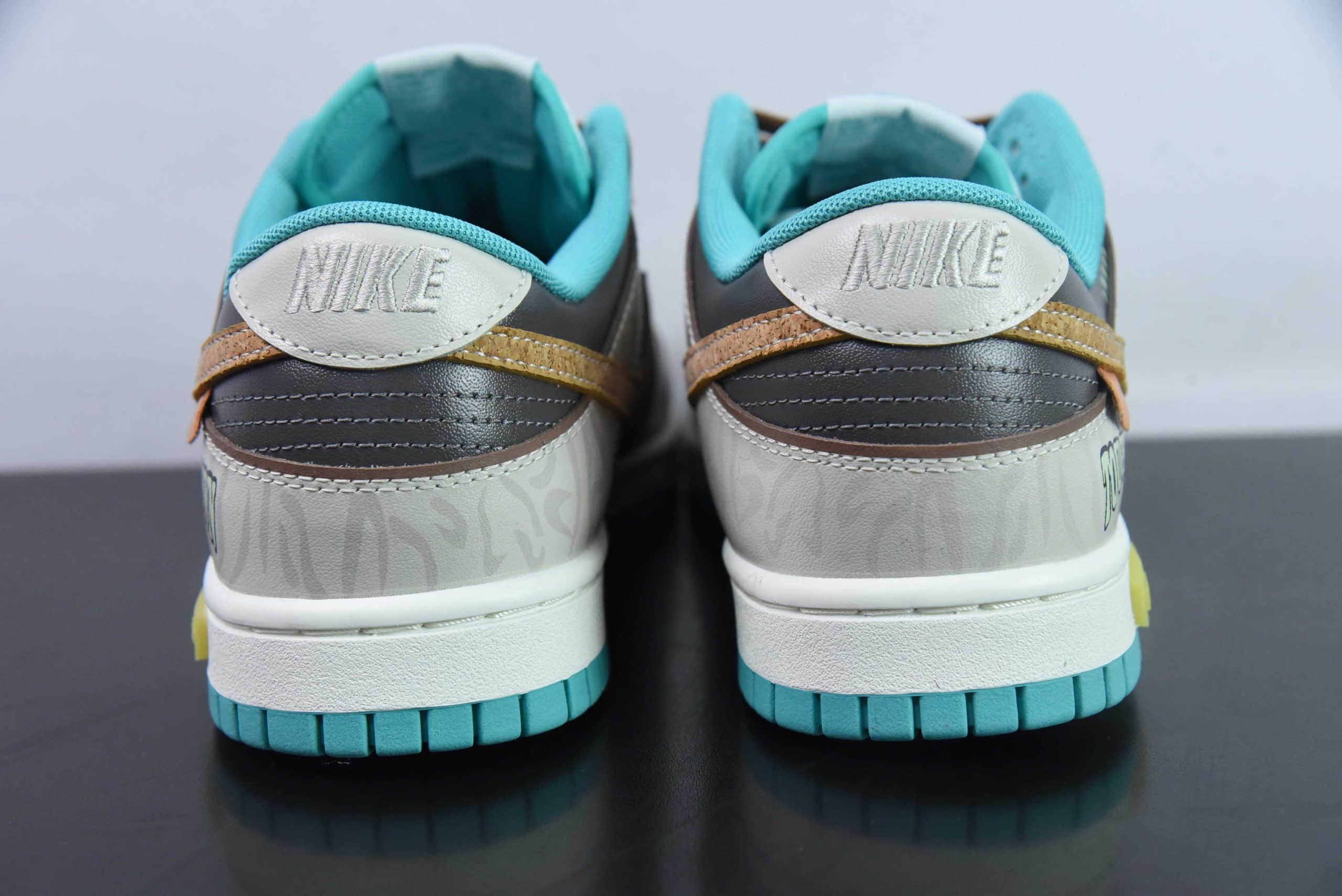 耐克Nike SB Dunk Low 熊猫恶作剧春行橄越褐绿SB低帮休闲滑板鞋纯原版本 货号：DV0833-101 