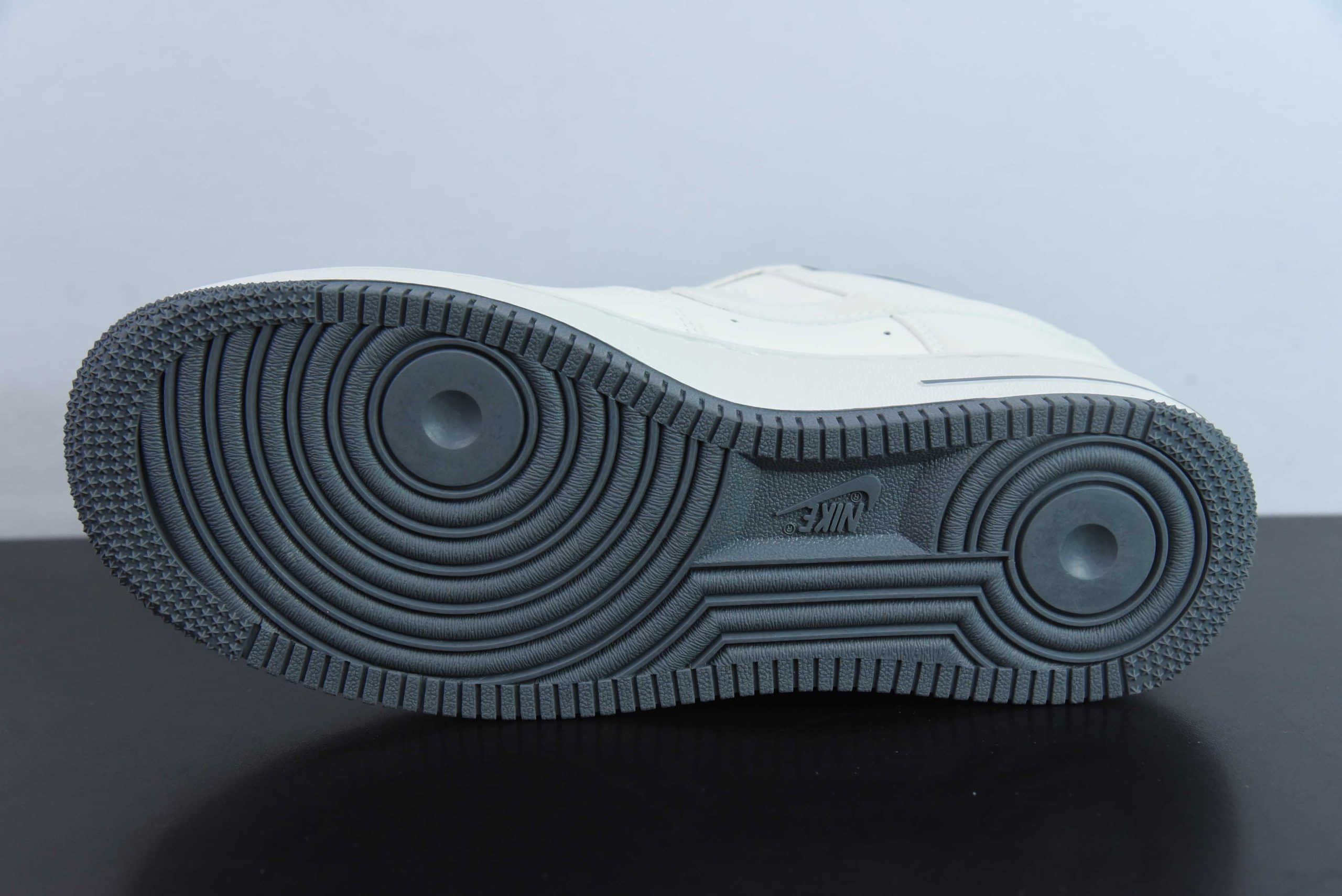 耐克Nike Air Force 1'07 Low LV联名米白灰双勾空军一号低帮休闲板鞋纯原版本 货号：XZ6188-006