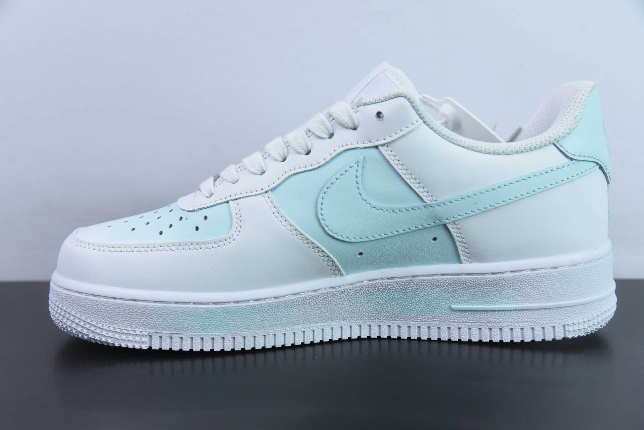 耐克Nike Air Force 1 Low’07 A8系列蓝天白云喷绘空军一号低帮休闲板鞋纯原版本 货号：CW2288-111 
