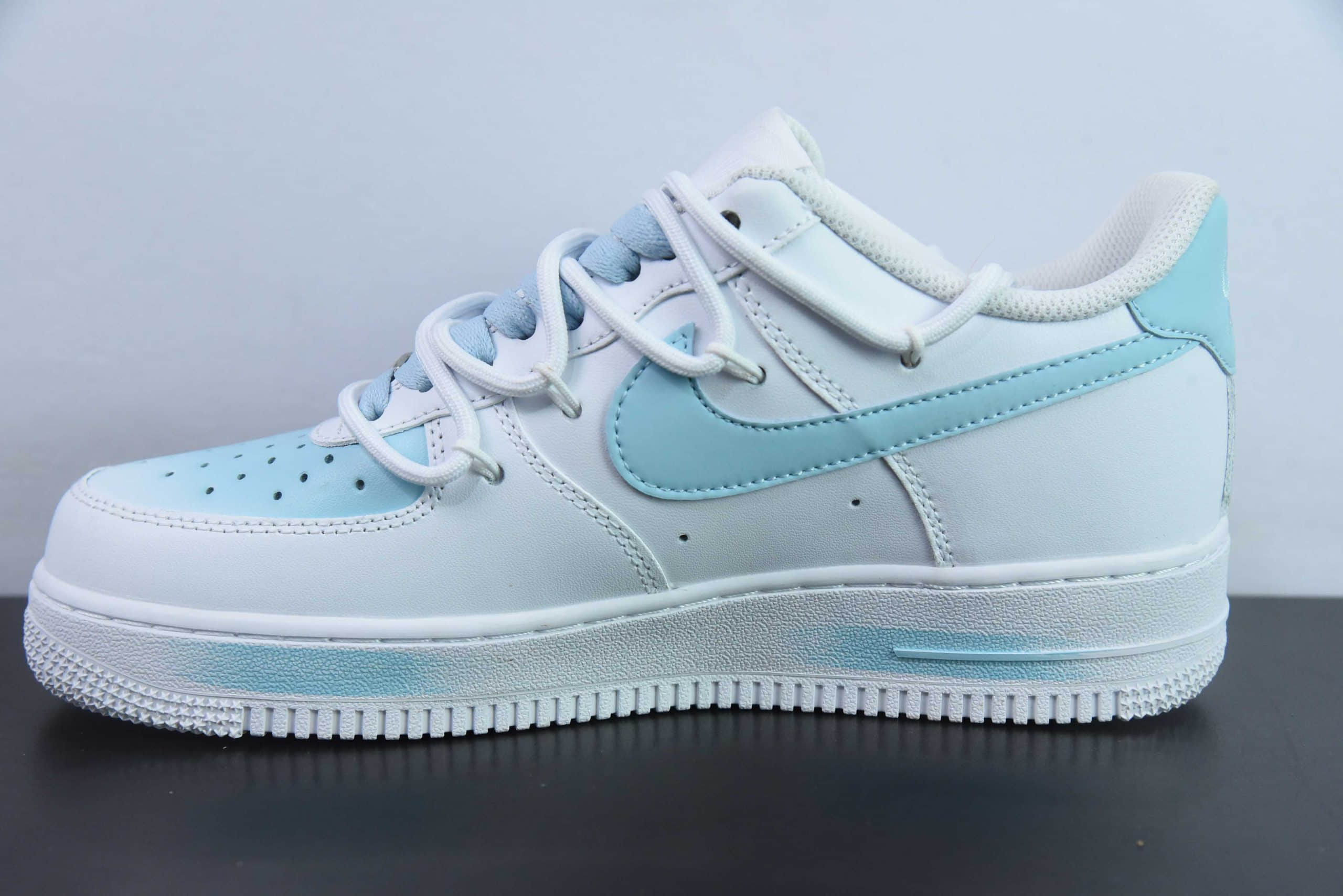 耐克Nike Air Force 1 Low’07 喷绘浪漫心语空军一号绑带低帮休闲板鞋纯原版本 货号：ZH0316-028