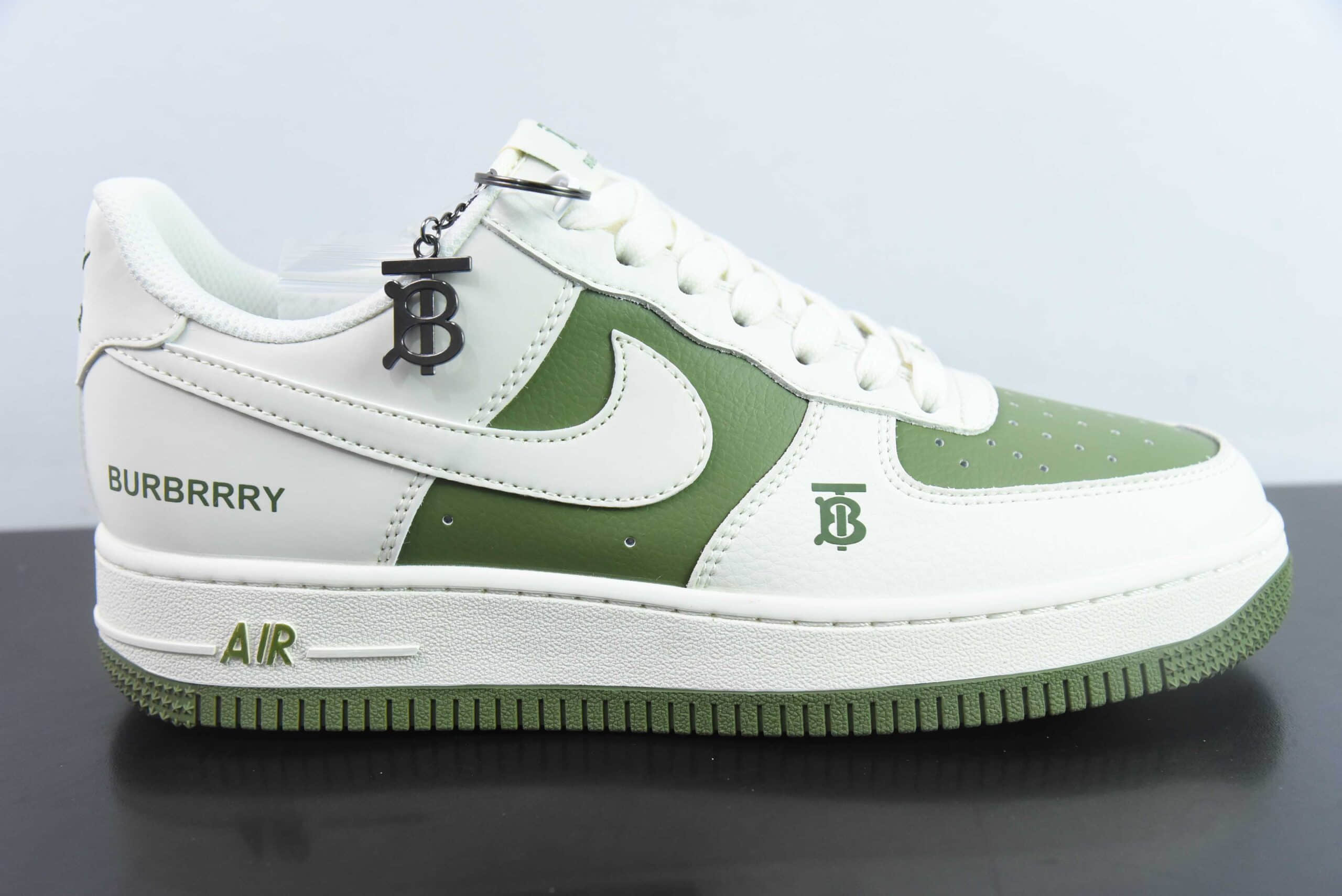 耐克Nike Air Force 1 AF1 白绿BURBRRRY印花空军一号低帮休闲板鞋纯原版本 货号：BB8588-221