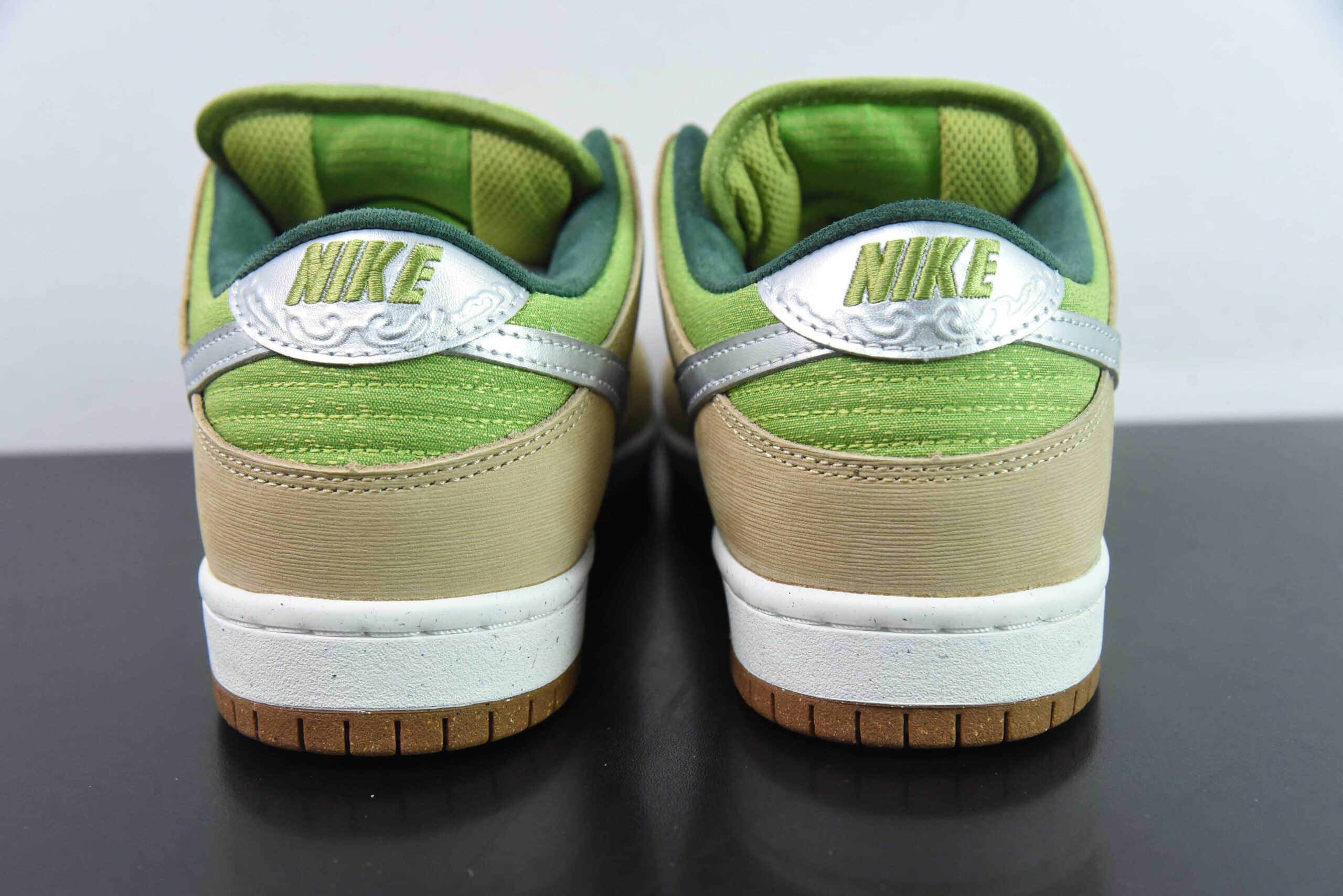耐克Nike Dunk SB Low Dinner Plate Escargot 蜗牛SB扣篮系列低帮滑板鞋纯原版本 货号:FQ7585-200