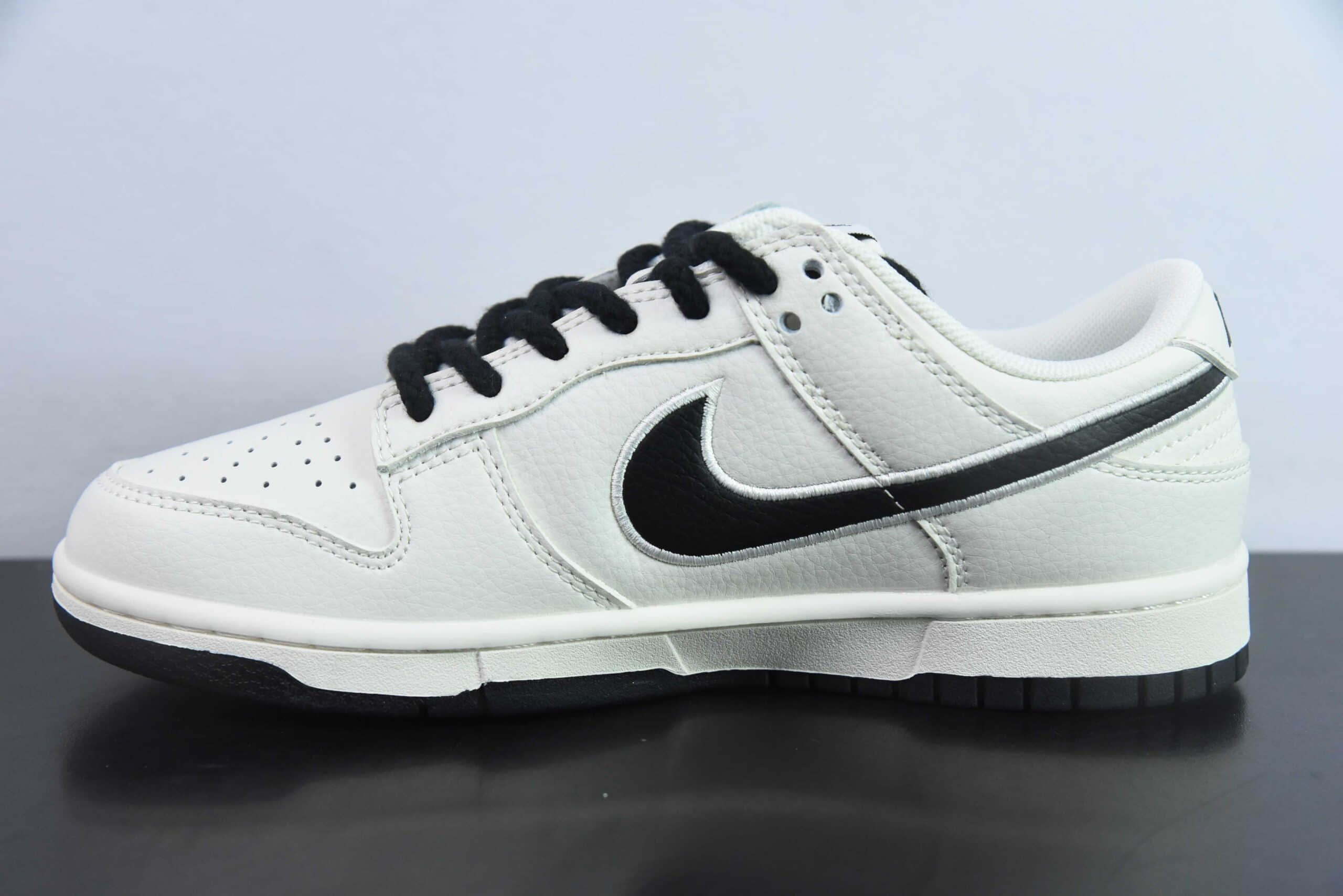 耐克Nike SB Dunk Low x Stussy联名白黑三小钩SB低帮休闲滑板鞋纯原版本 货号：SJ2068-283