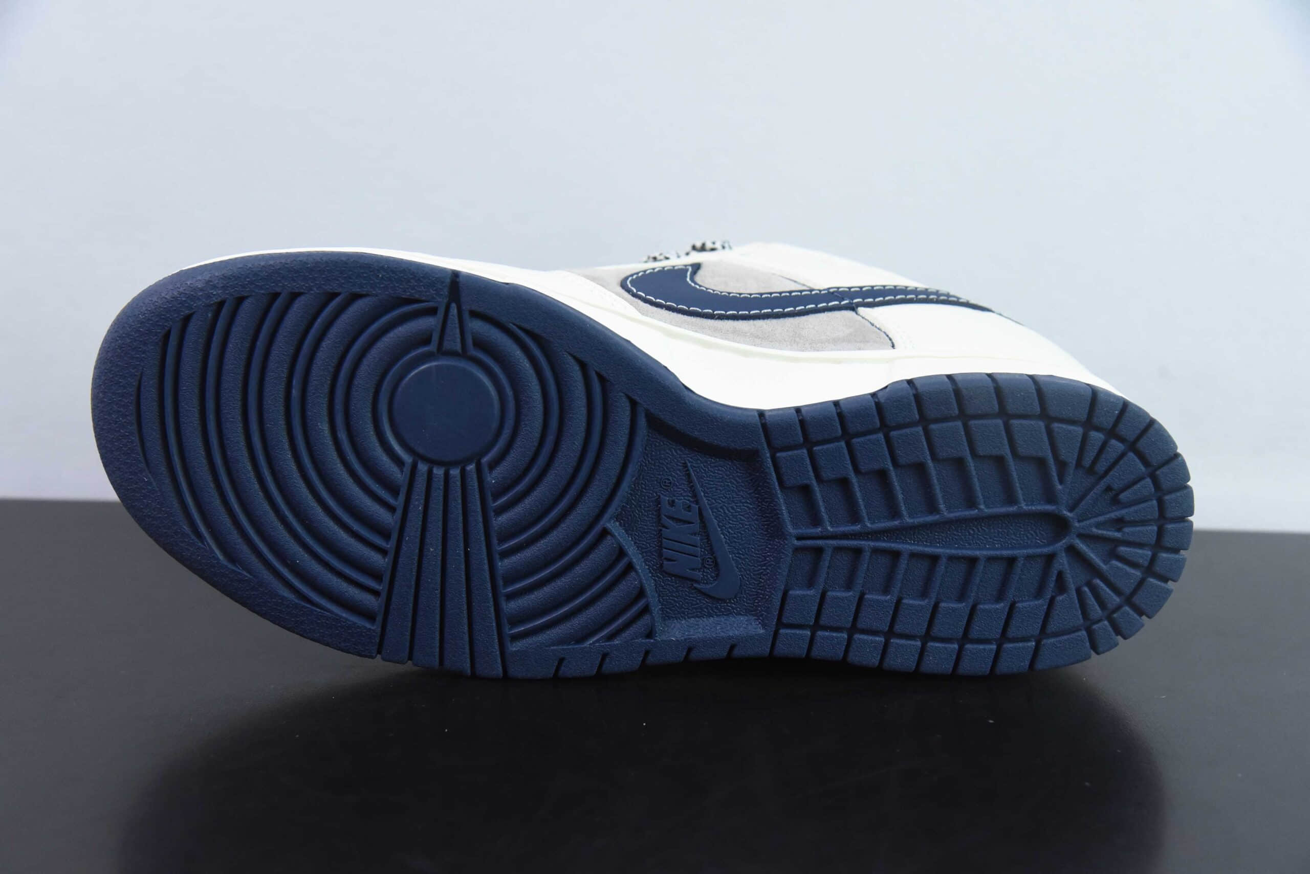 耐克Nike SB Dunk Low 斯图西联名猪八米蓝勾周年高端定制SB低帮休闲板鞋纯原版本 货号:SJ1089-003