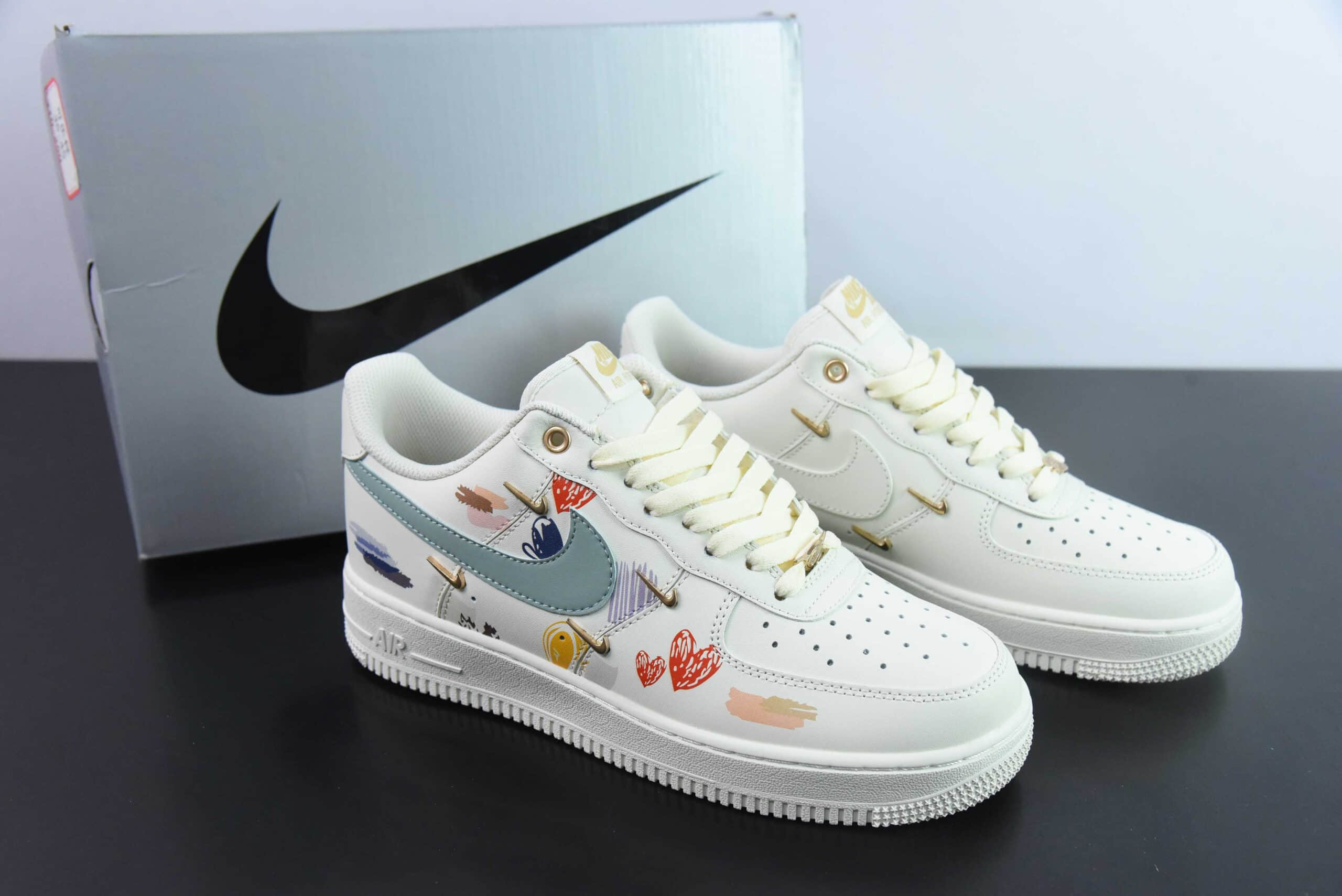 耐克Nike Air Force 1´07 Low 二次元主题薄荷曼波米金喷绘空军一号低帮百搭休闲运动板鞋纯原版本 货号:ZH0316-040