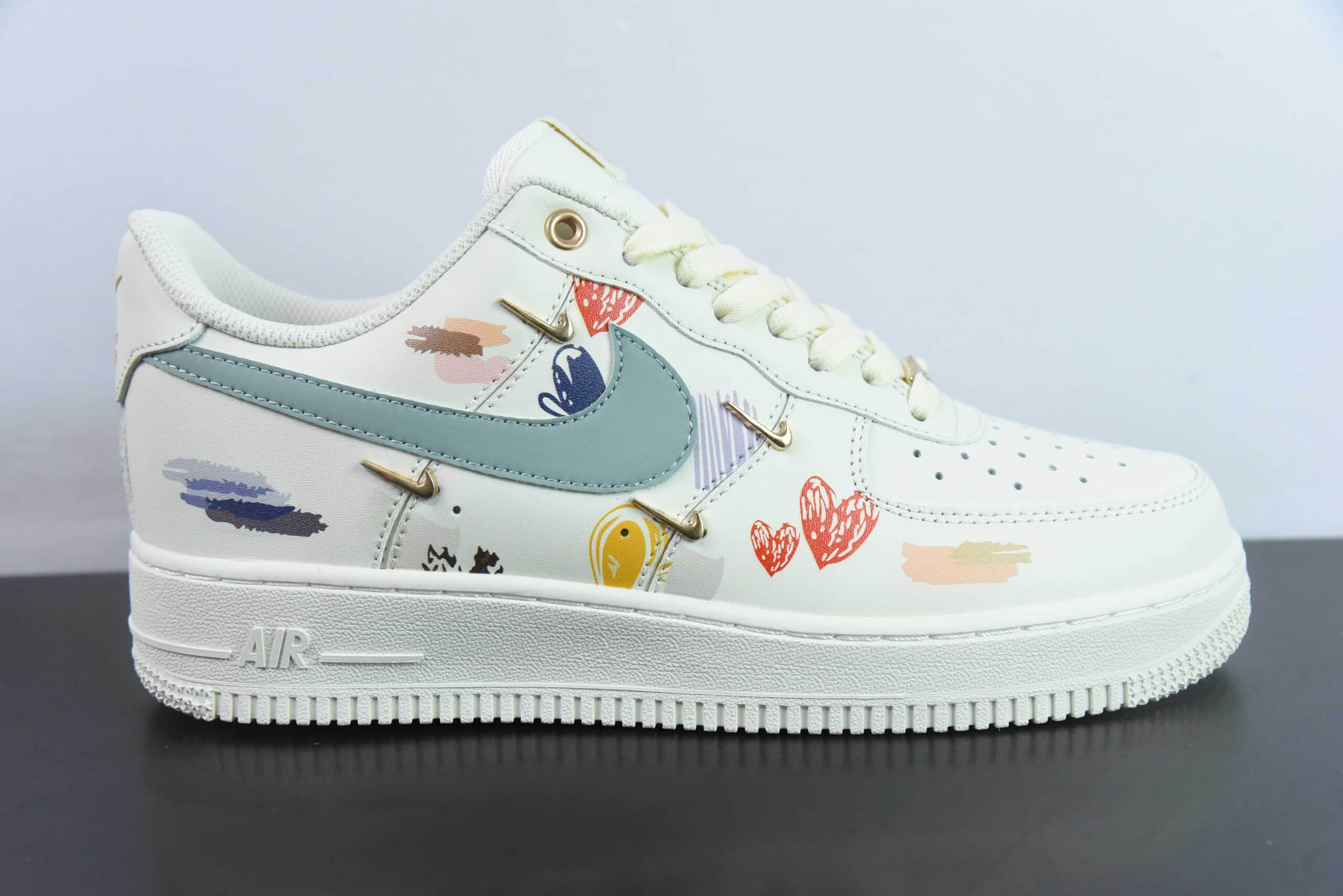 耐克Nike Air Force 1´07 Low 二次元主题薄荷曼波米金喷绘空军一号低帮百搭休闲运动板鞋纯原版本 货号:ZH0316-040