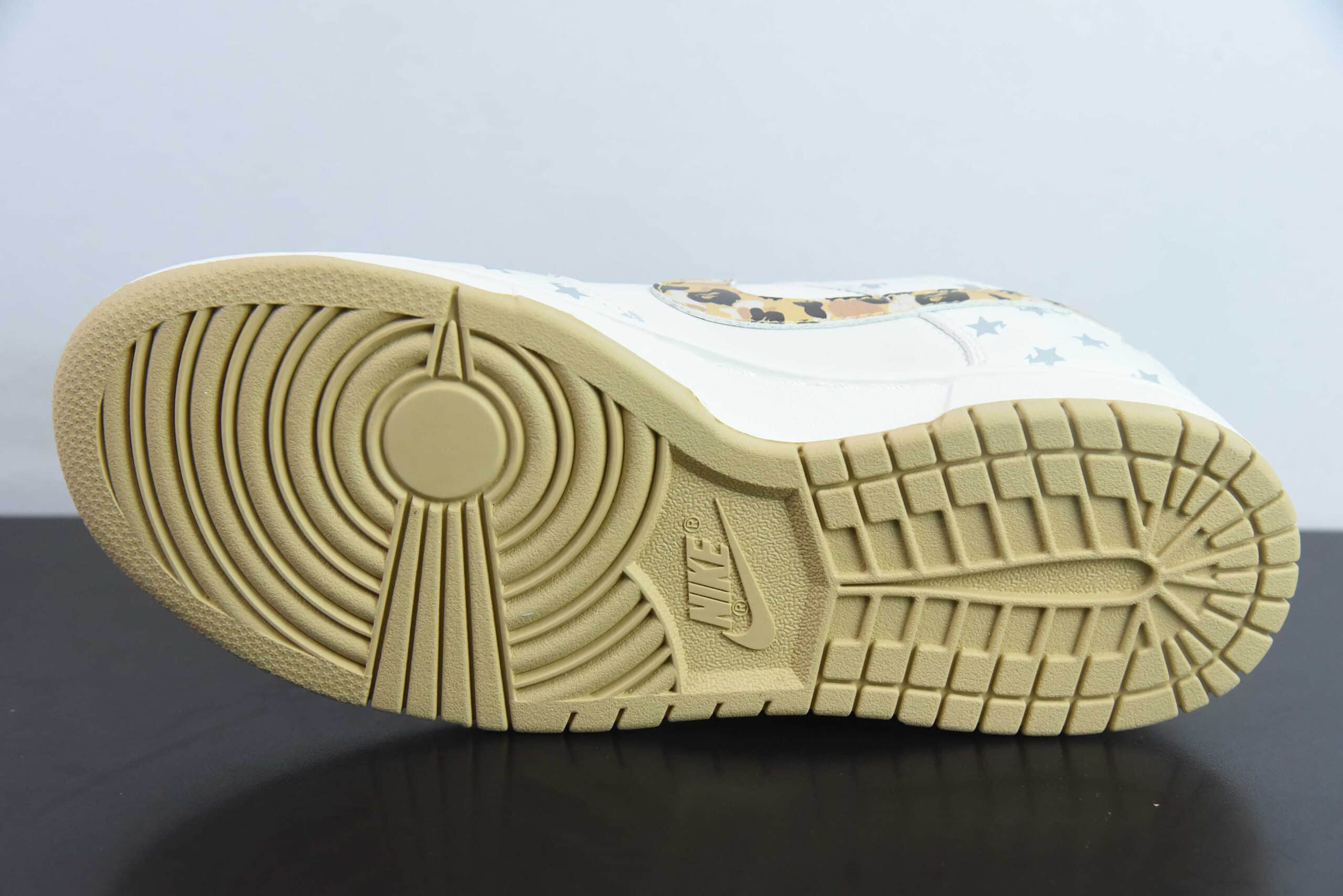 耐克Nike SB Dunk Low“BAPE联名米棕迷彩勾” 周年高端定制SB低帮休闲板鞋纯原版本 货号:DQ1098-352