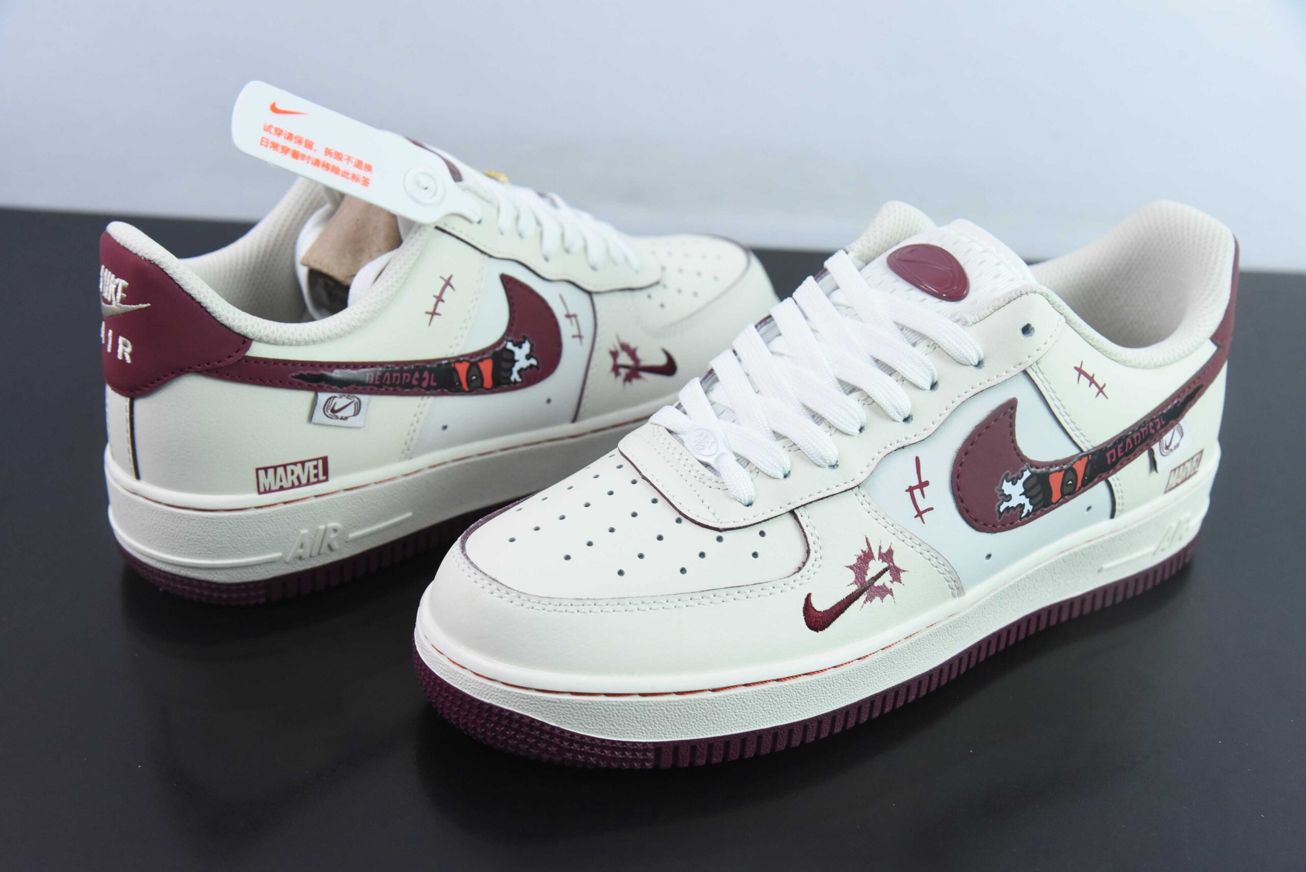 耐克Nike Air Force 1'07 Low Deadpool 漫威系列死侍空军一号低帮休闲运动板鞋纯原版本 货号:FB1839-512