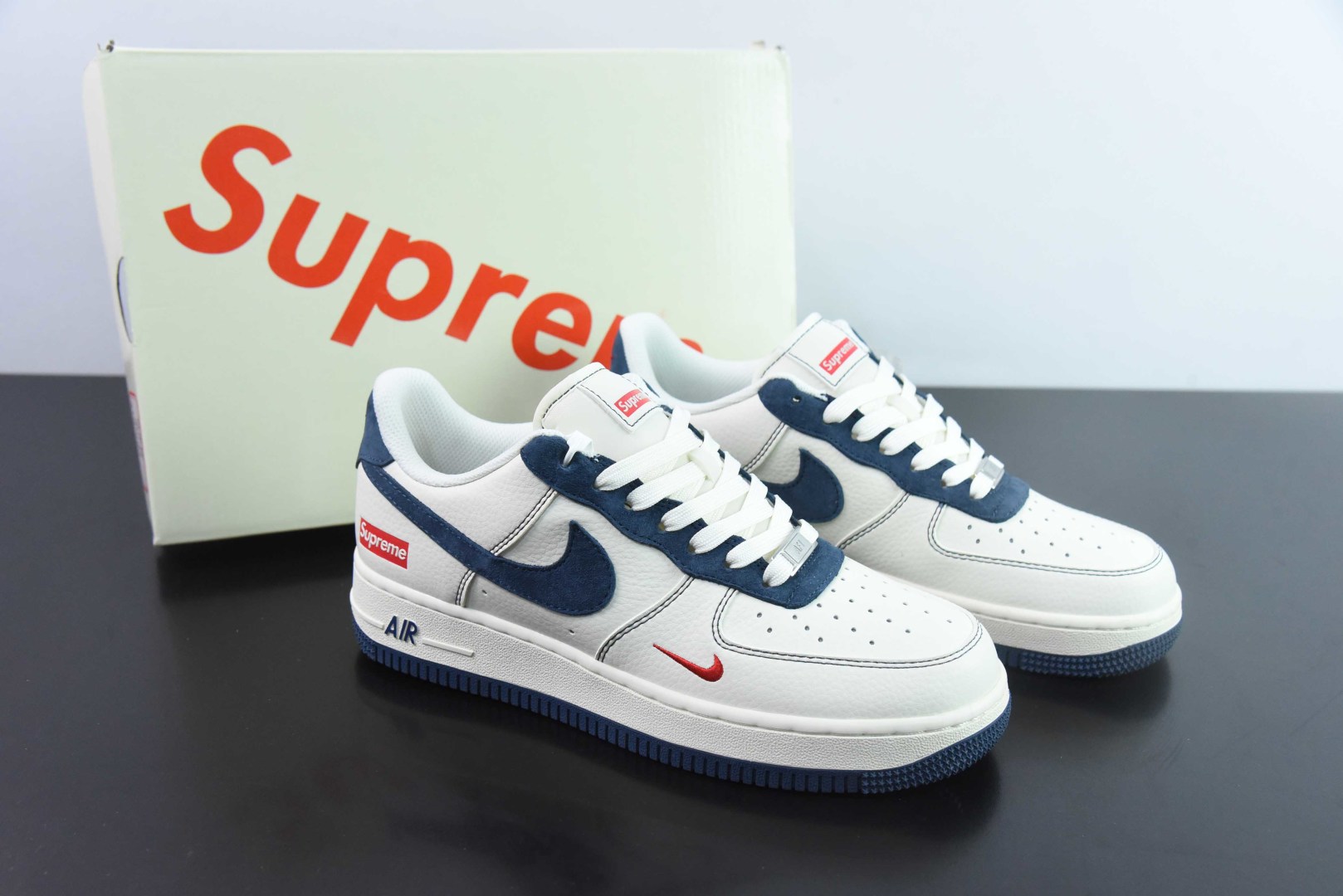 耐克NIke Air Force 1 '07 Low “Supreme联名米蓝翻毛勾”空军一号低帮休闲板鞋纯原版本 货号:XZ3328-669