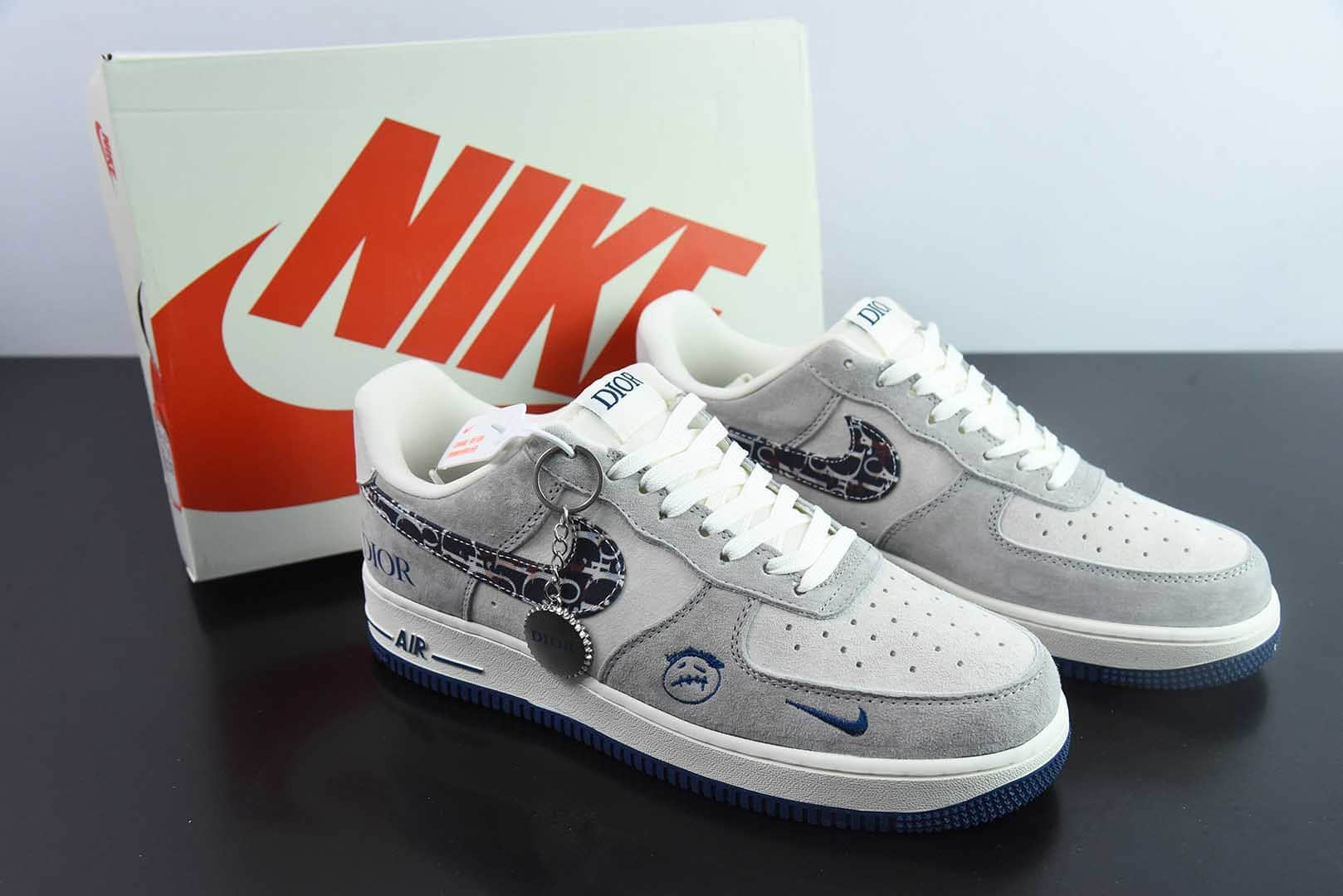 耐克Nike Air Force 1'07 Low 迪奥联名灰蓝鬼脸空军一号低帮休闲板鞋纯原版本 货号：KK1988-044 