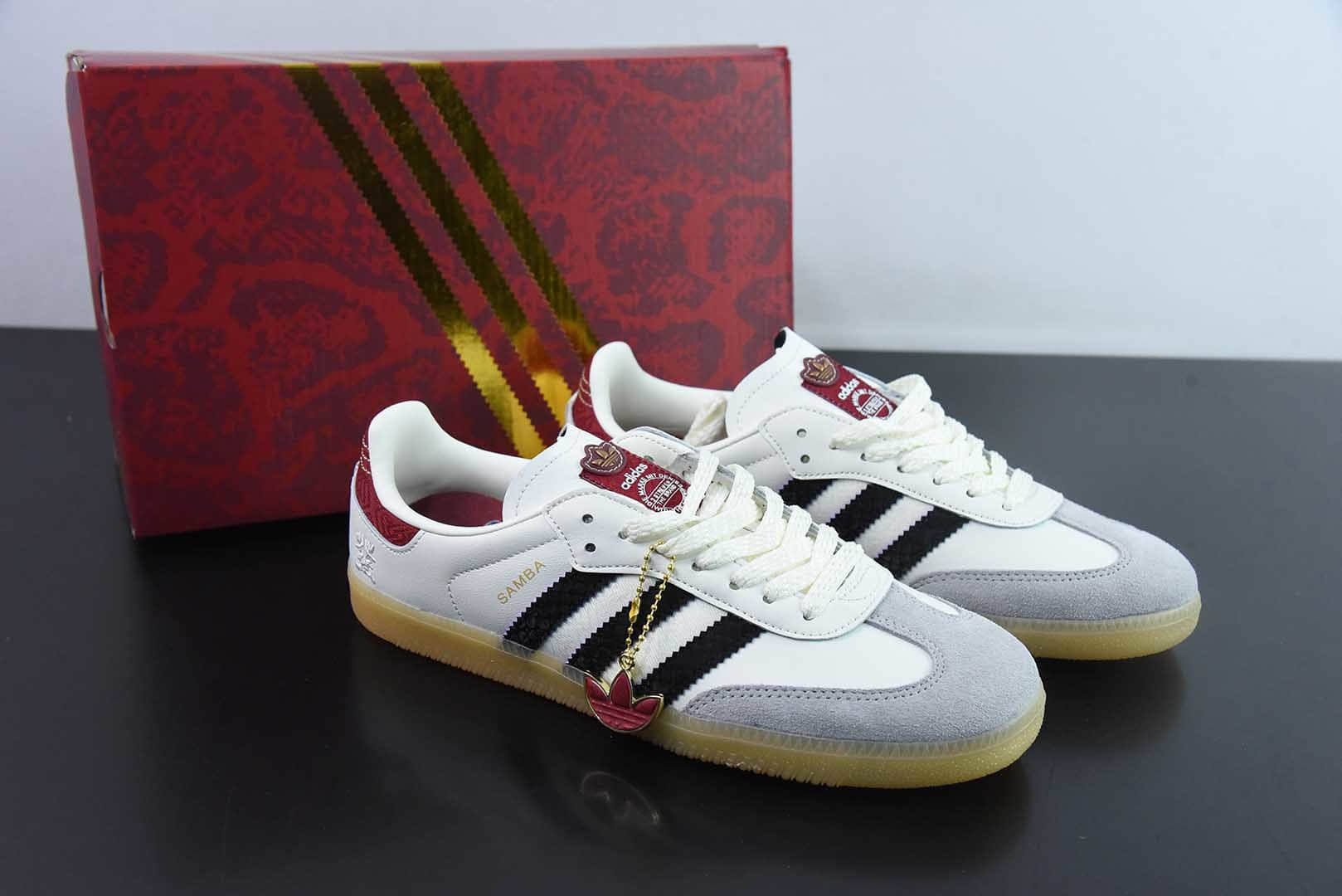 阿迪达斯Adidas originals Samba CNy year ofsnake蛇年限定白灰红低帮德训桑巴鞋纯原版本 货号：JQ5976