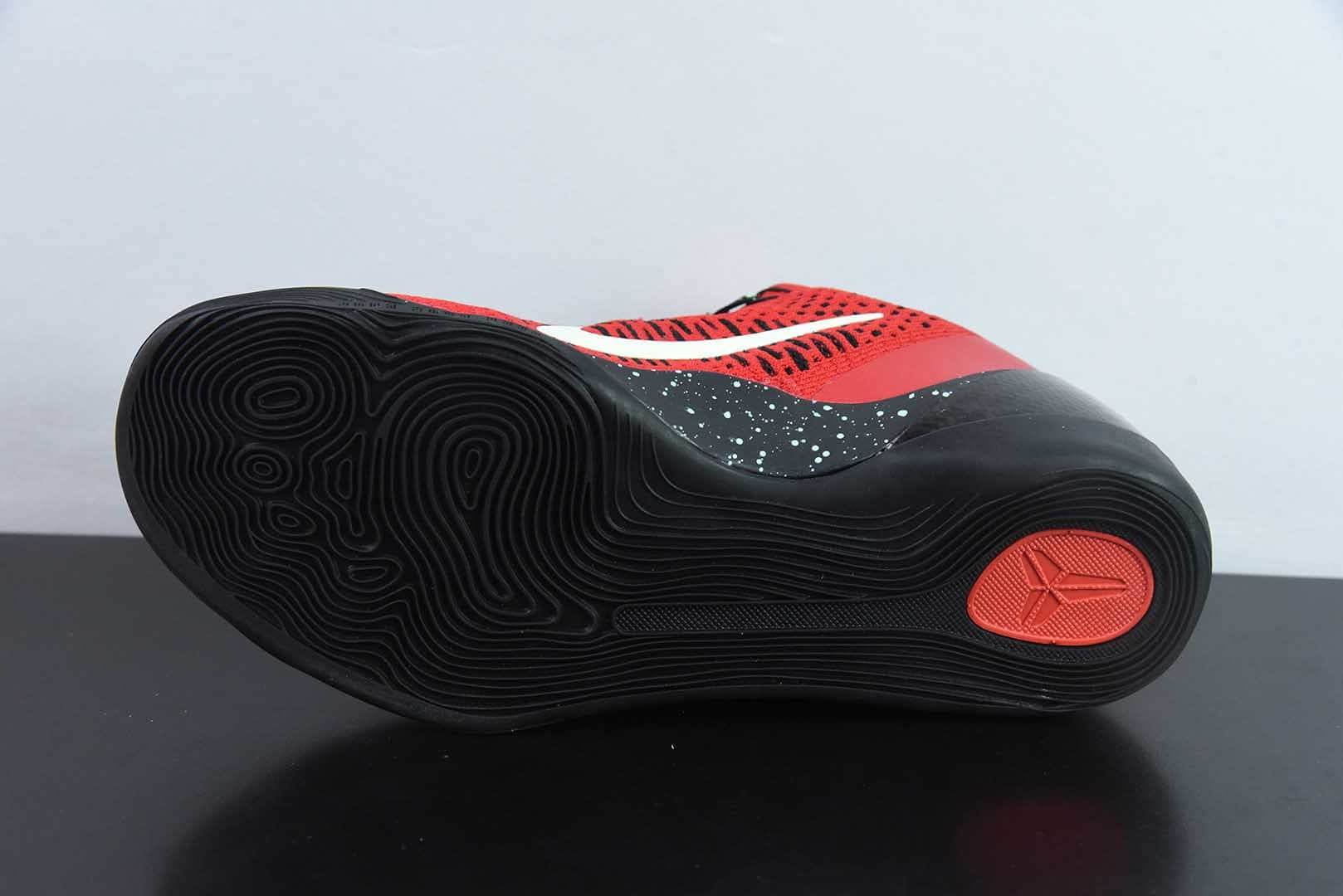 科比Kobe IX Elite Protro Low University Red 科比9代黑红白勾精英系列低帮复刻实战运动文化篮球鞋纯原版本 货号：653456-601