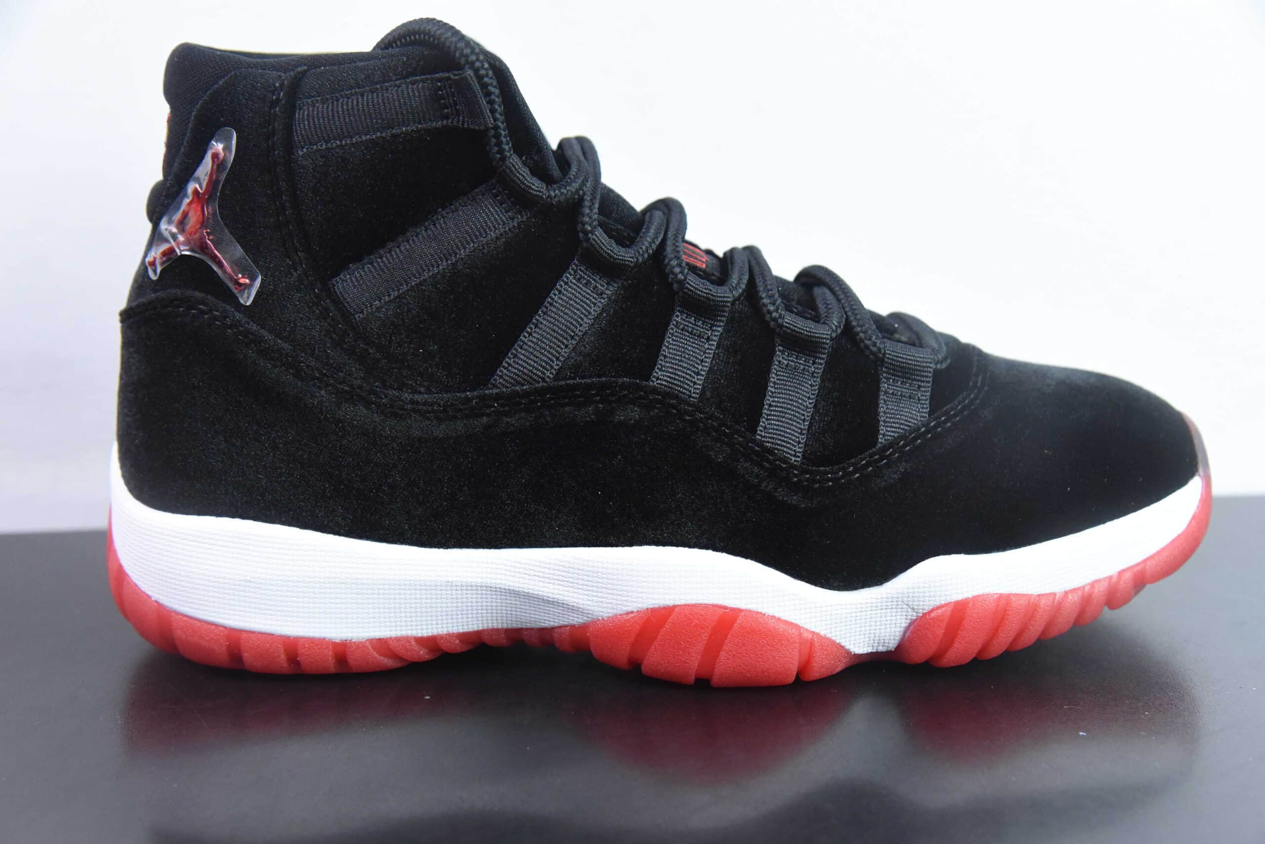 乔丹Air Jordan 11 Retro WMNS Bred Velvet AJ11天鹅绒黑红高帮篮球鞋纯原版本 货号:DB5457-061