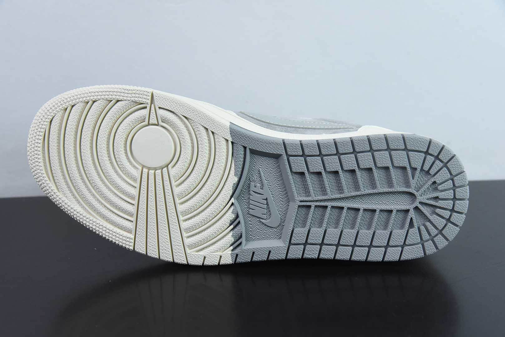 乔丹Travis Scott x Fragment Design x Air Jordan 1 Low OG SP AJ1斯图西三方联名双拼红尾低帮文化休闲板鞋纯原版本 货号：SJ2068-130