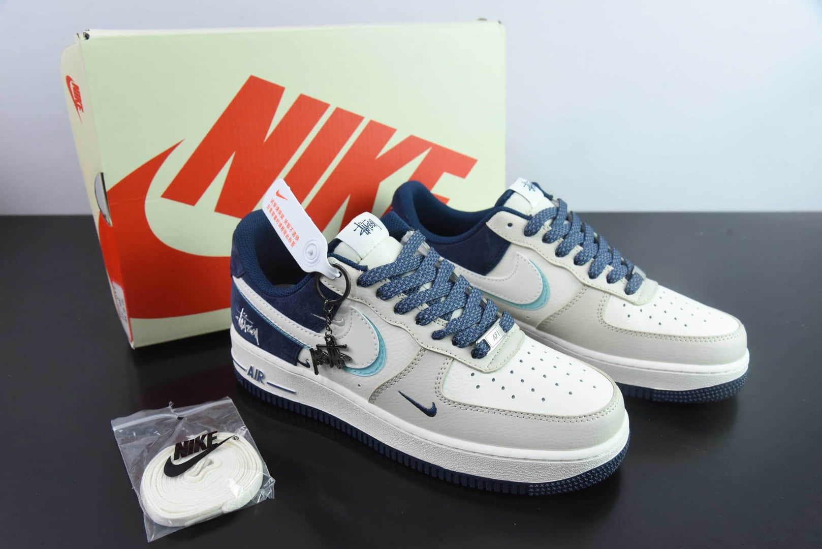 耐克NIke Air Force 1 '07 Low “斯图西联名青白透明勾”空军一号低帮休闲板鞋纯原版本 货号：DM6868-055