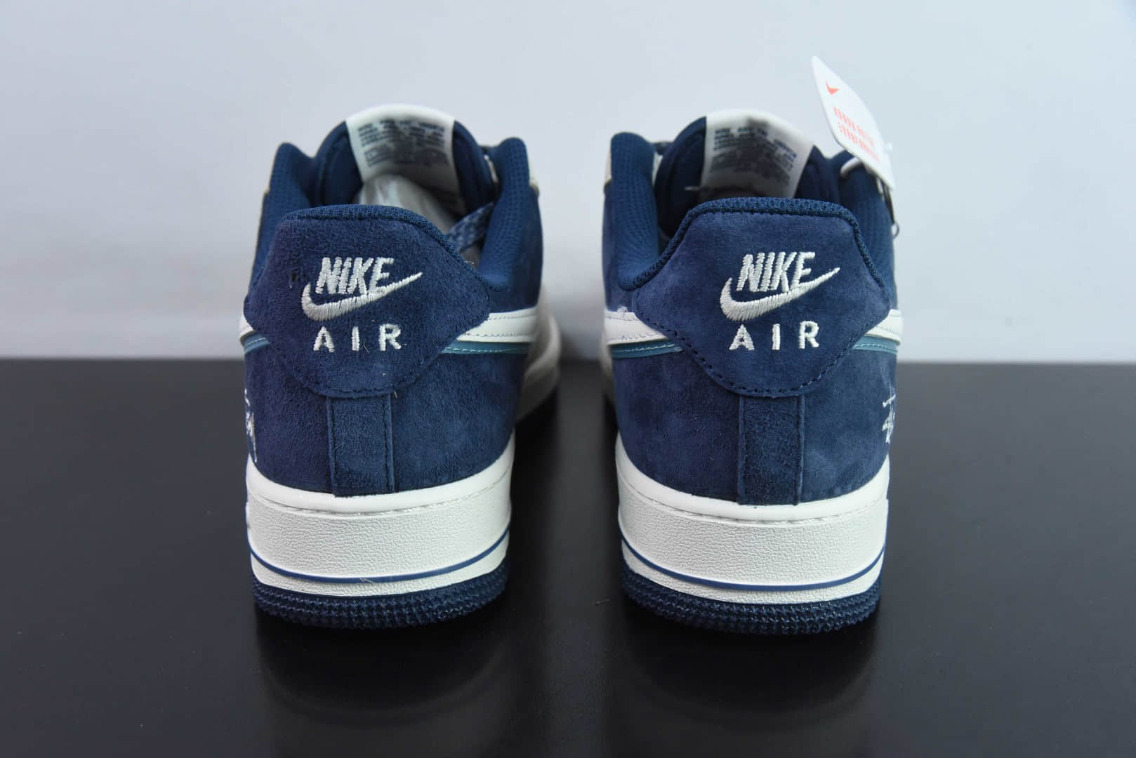 耐克NIke Air Force 1 '07 Low “斯图西联名青白透明勾”空军一号低帮休闲板鞋纯原版本 货号：DM6868-055