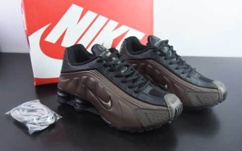 耐克Nike Shox R4子弹文斯卡特高科技专利气柱弹簧跑步鞋纯原版本 货号：AR3565 – 007