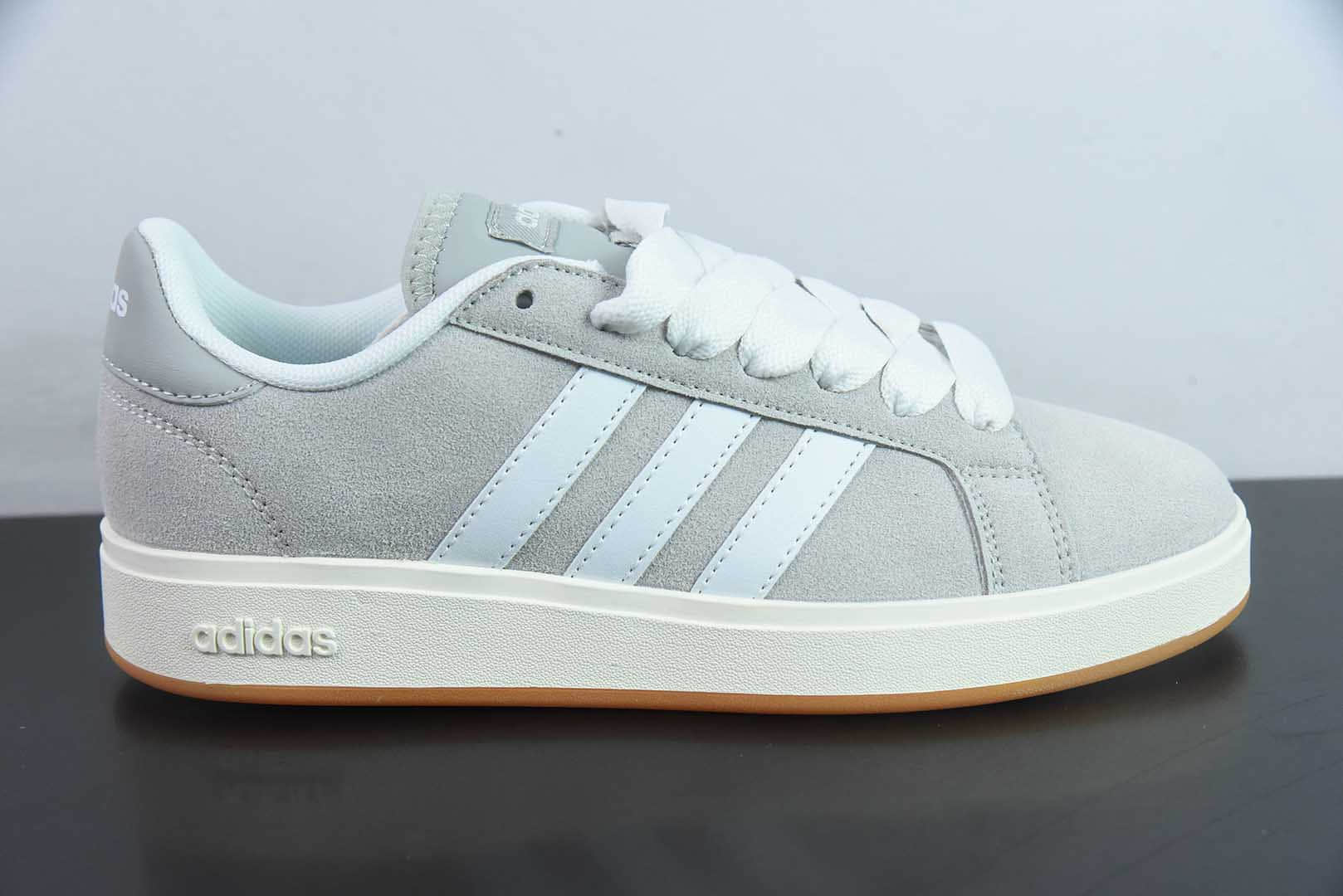 阿迪达斯Adidas GRAND COURTBEAT Base 00S 灰白休闲耐磨低帮板鞋纯原版本 货号：IH6188
