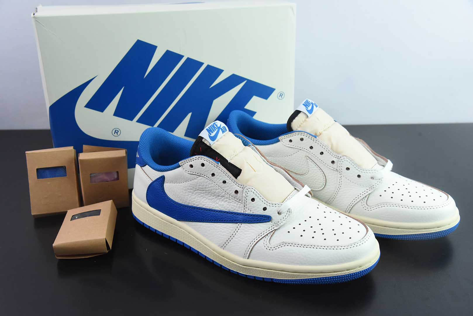 乔丹Travis Scott x Air Jordan AJ1 Low OG SP TS联名白蓝闪电倒钩2.0低帮复古文化篮球鞋纯原版本 货号：DM7866-104