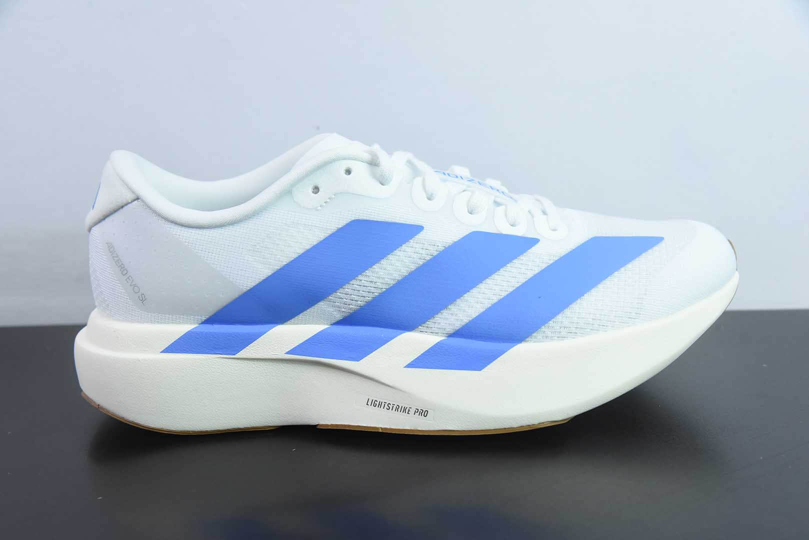 阿迪达斯Adidas Adizero Evo SL阿迪白蓝超轻透气缓震跑鞋纯原版本 货号：JS4454