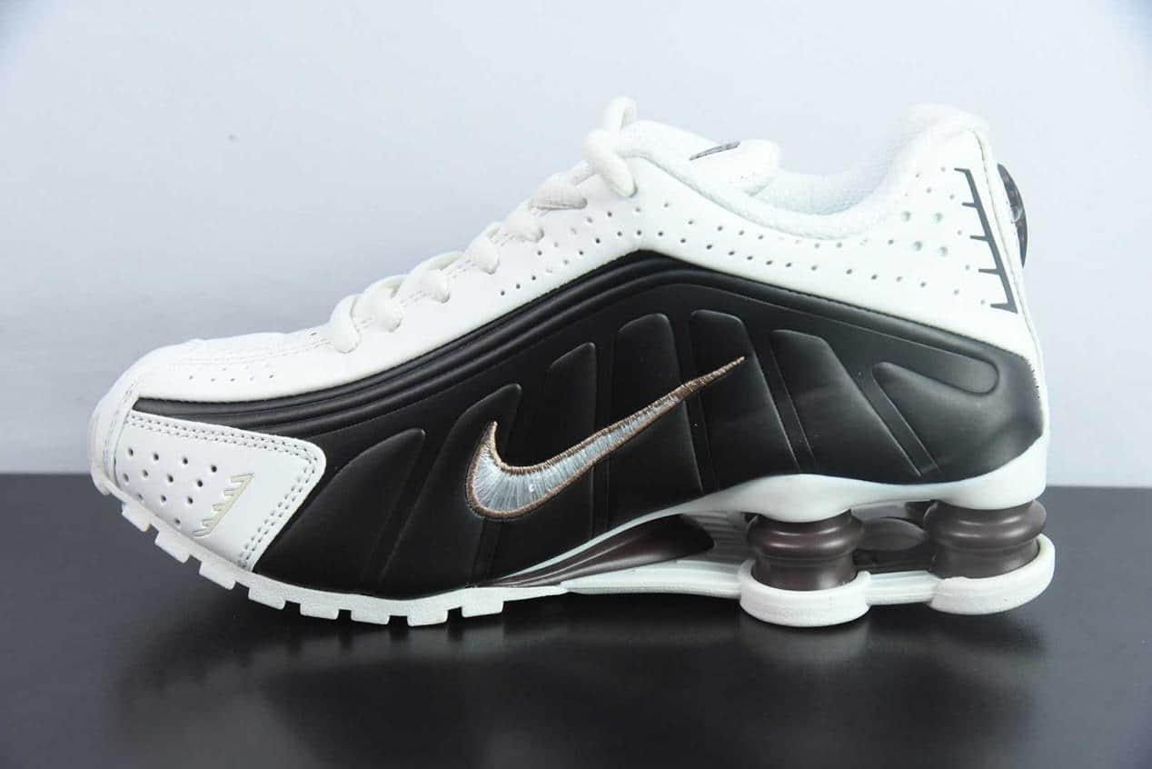 耐克Nike Shox R4黑白子弹文斯卡特高科技专利气柱弹簧跑步鞋纯原版本 货号：AR3565 - 104