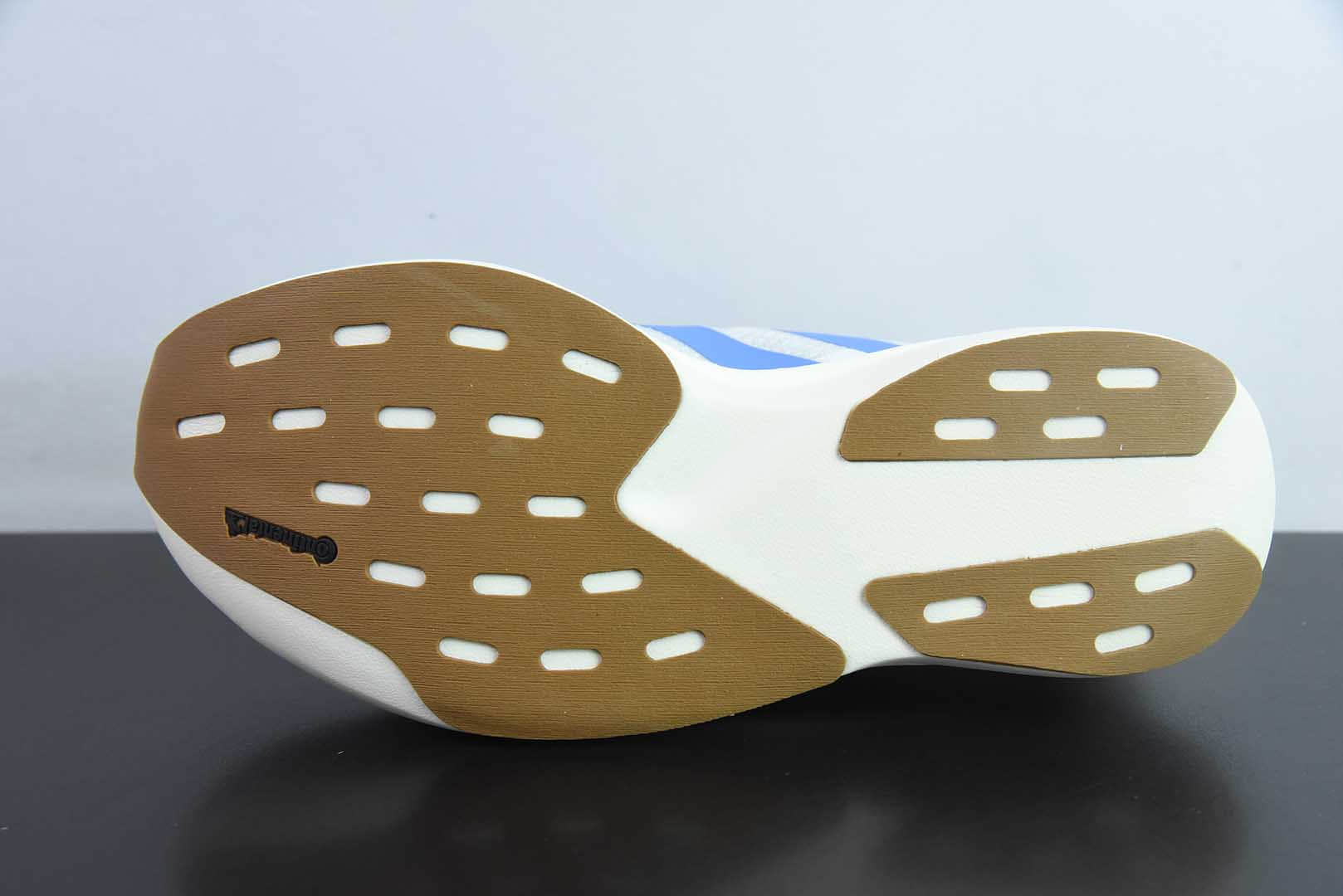 阿迪达斯Adidas Adizero Evo SL阿迪白蓝超轻透气缓震跑鞋纯原版本 货号：JS4454