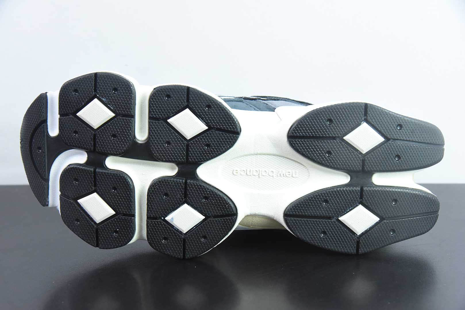 新百伦Joe Freshgoods x New Balance NB9060联名款黑灰配色复古休闲运动慢跑鞋纯原版本 货号：U9060BLC