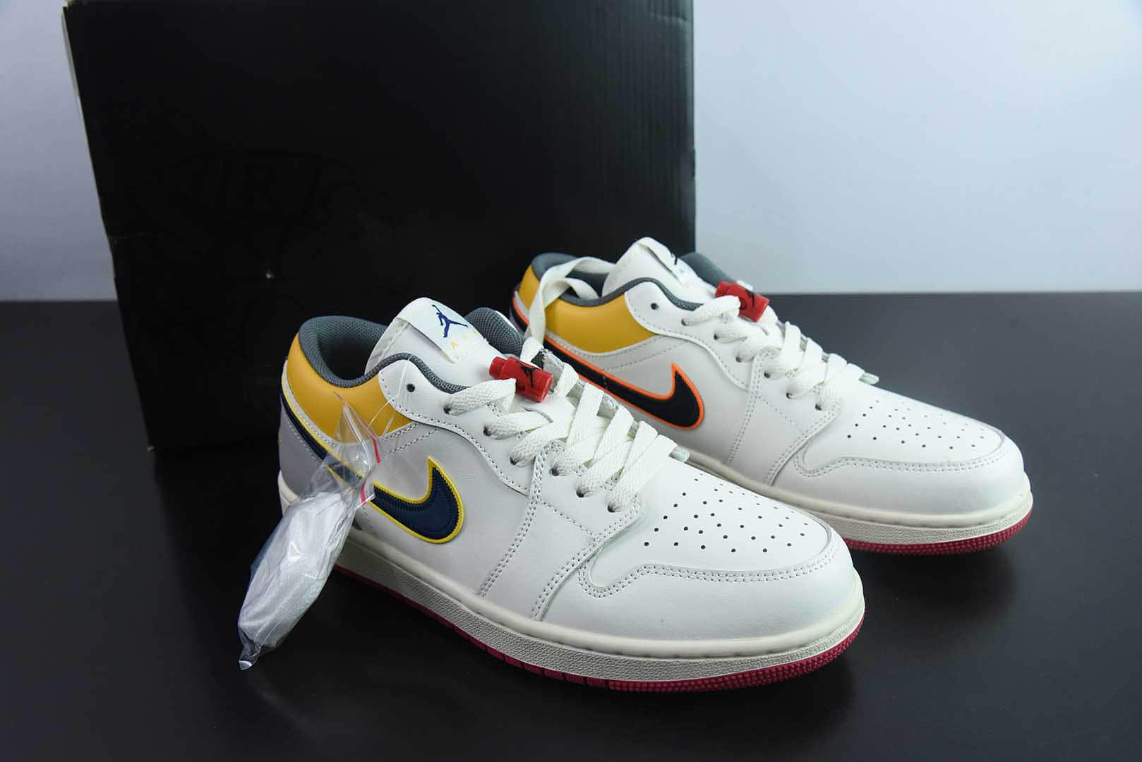 乔丹Air Jordan 1 Low AJ1乔1帆白灰黄鸳鸯勾低帮文化休闲运动板鞋纯原版本 货号：HV4511-133