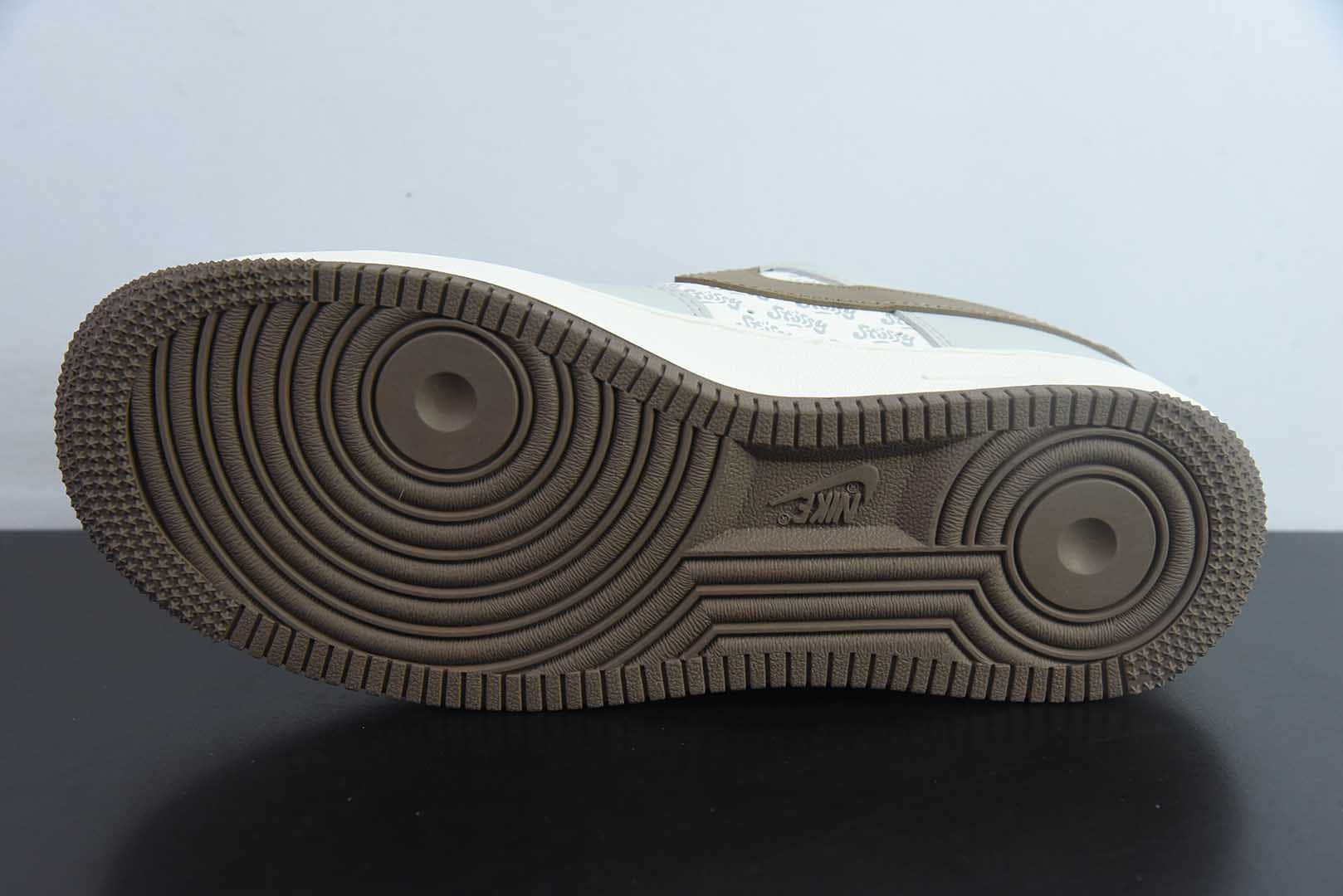 耐克Nike Air Force 1 '07 Low “斯图西联名印花棕勾”空军一号低帮休闲板鞋纯原版本 货号:ZH2598-320