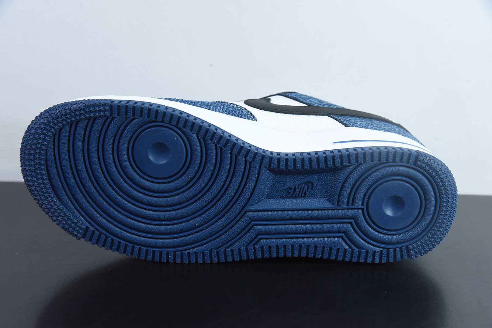 耐克Nike Air Force 1‘07 Low 牛仔布小勾空军一号低帮休闲板鞋纯原版本 货号：ZH0316-089