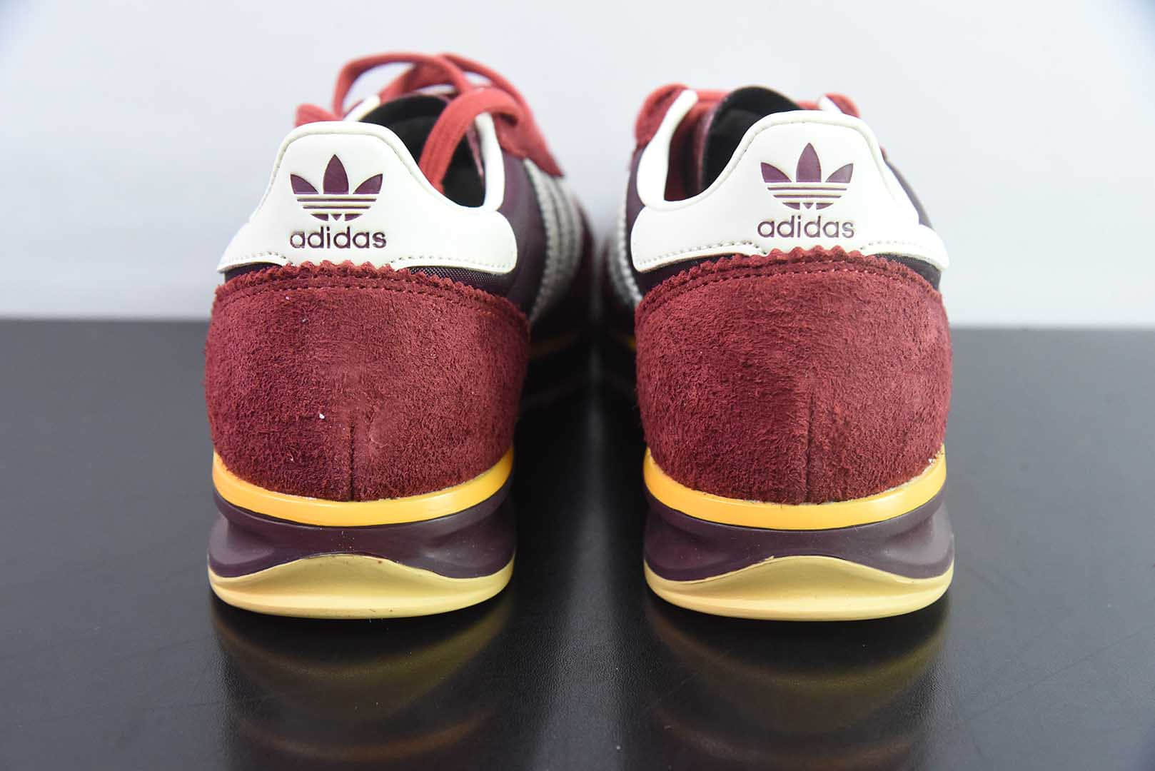 阿迪达斯Adidas Originals SL 72 RS暗红色经典复古轻便休闲运动慢跑鞋纯原版本 货号：JQ0989