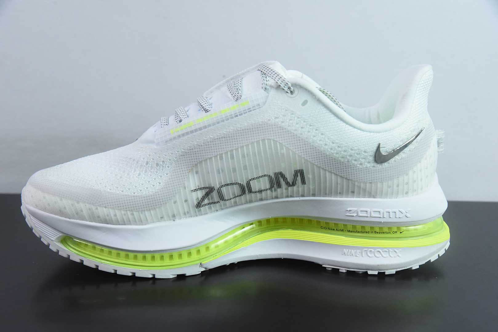 耐克Nike Pegasus Premium 超级飞马白绿全掌气垫跑步运动鞋纯原版本 货号：HQ2592-100