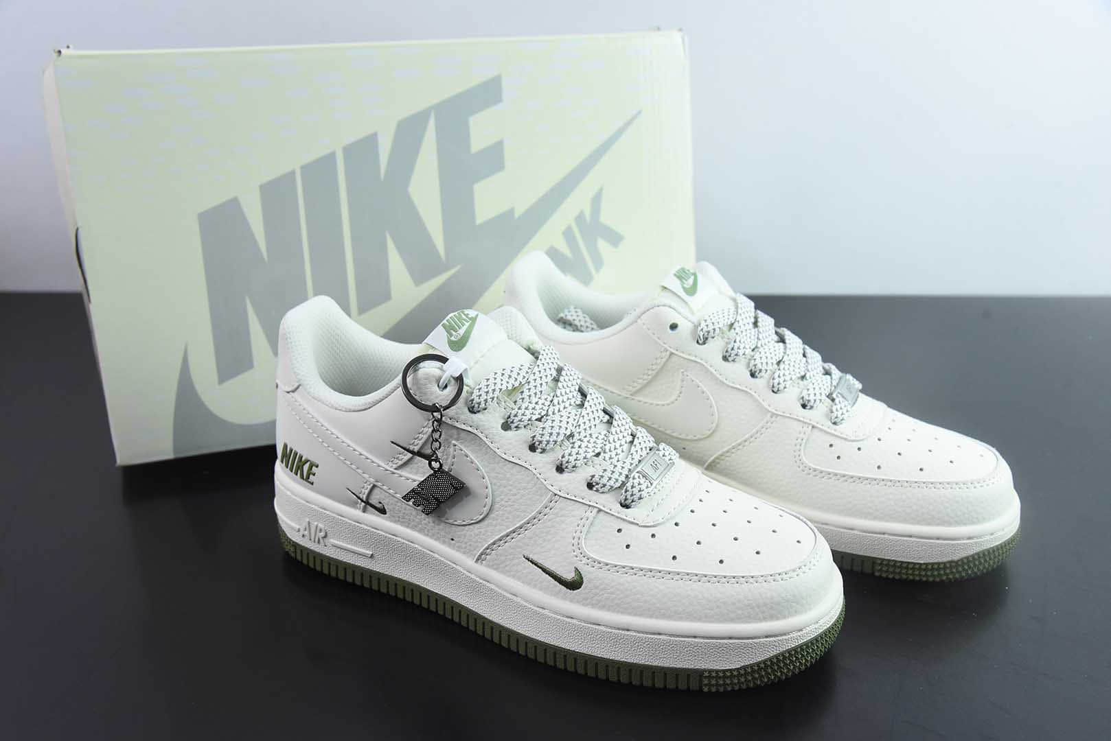 耐克Nike Air Force 1'07 Low 耐克联名白绿小三勾空军一号低帮休闲板鞋纯原版本 货号：XX3168-182
