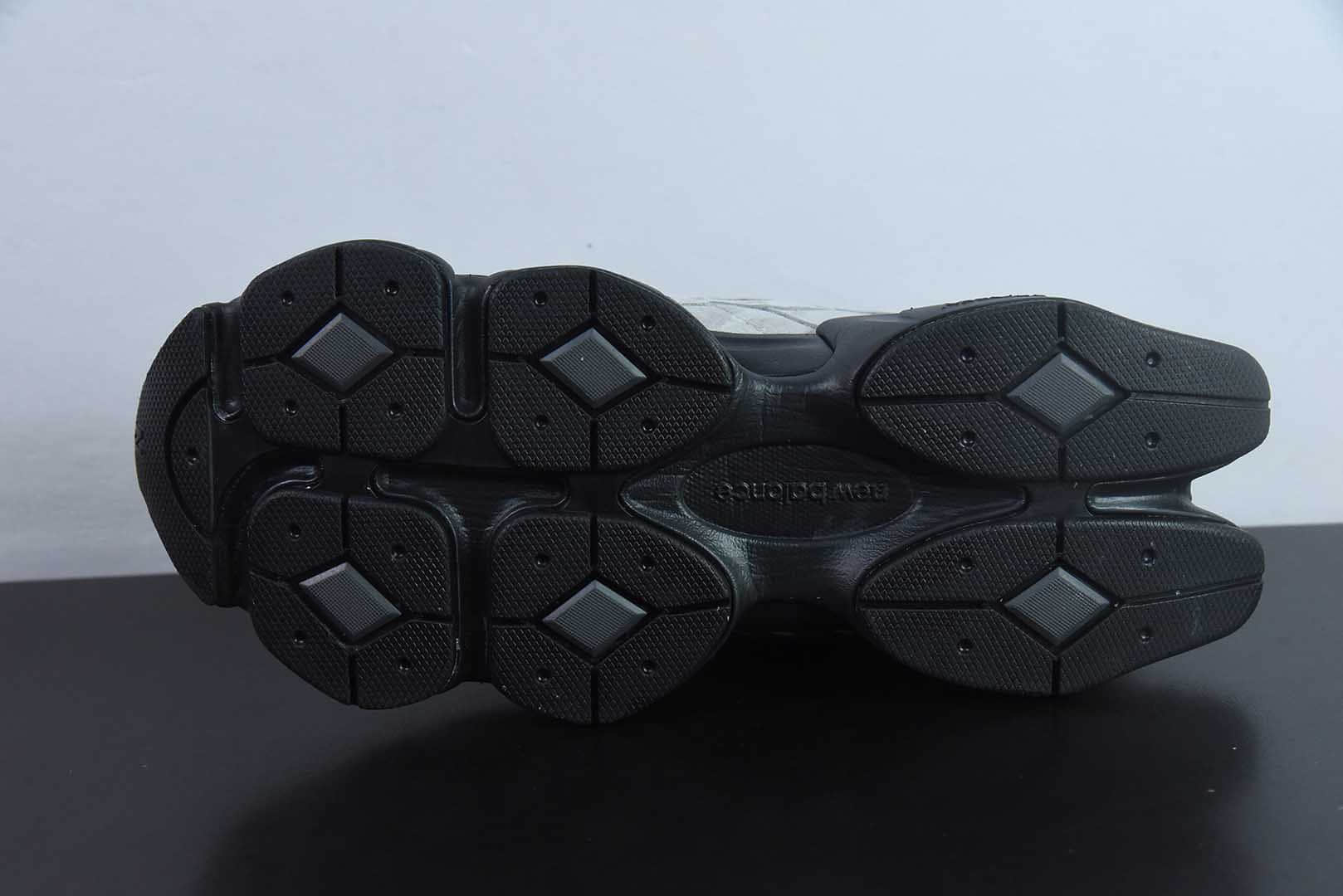 新百伦New Balance Joe Freshgoods x New Balance NB9060联名款黑灰复古休闲运动慢跑鞋纯原版本 货号：U9060JBO