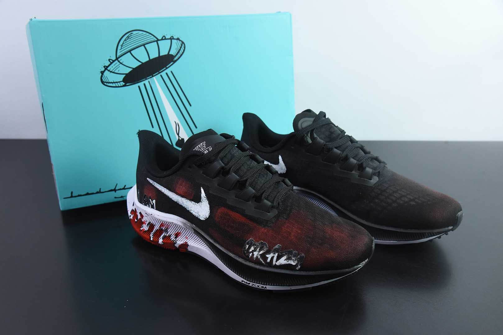 耐克Nike Air Zoom Pegasus Premium 37 虐杀原形手绘潮流网面防滑耐磨低帮跑步鞋纯原版本 货号：BQ9647-022