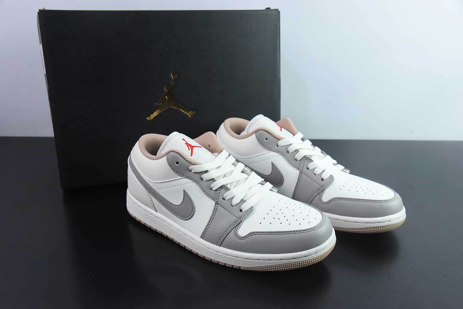 乔丹Air Jordan AJ1 Low AJ1乔1米灰红低帮休闲板鞋纯原版本 货号：553558-169